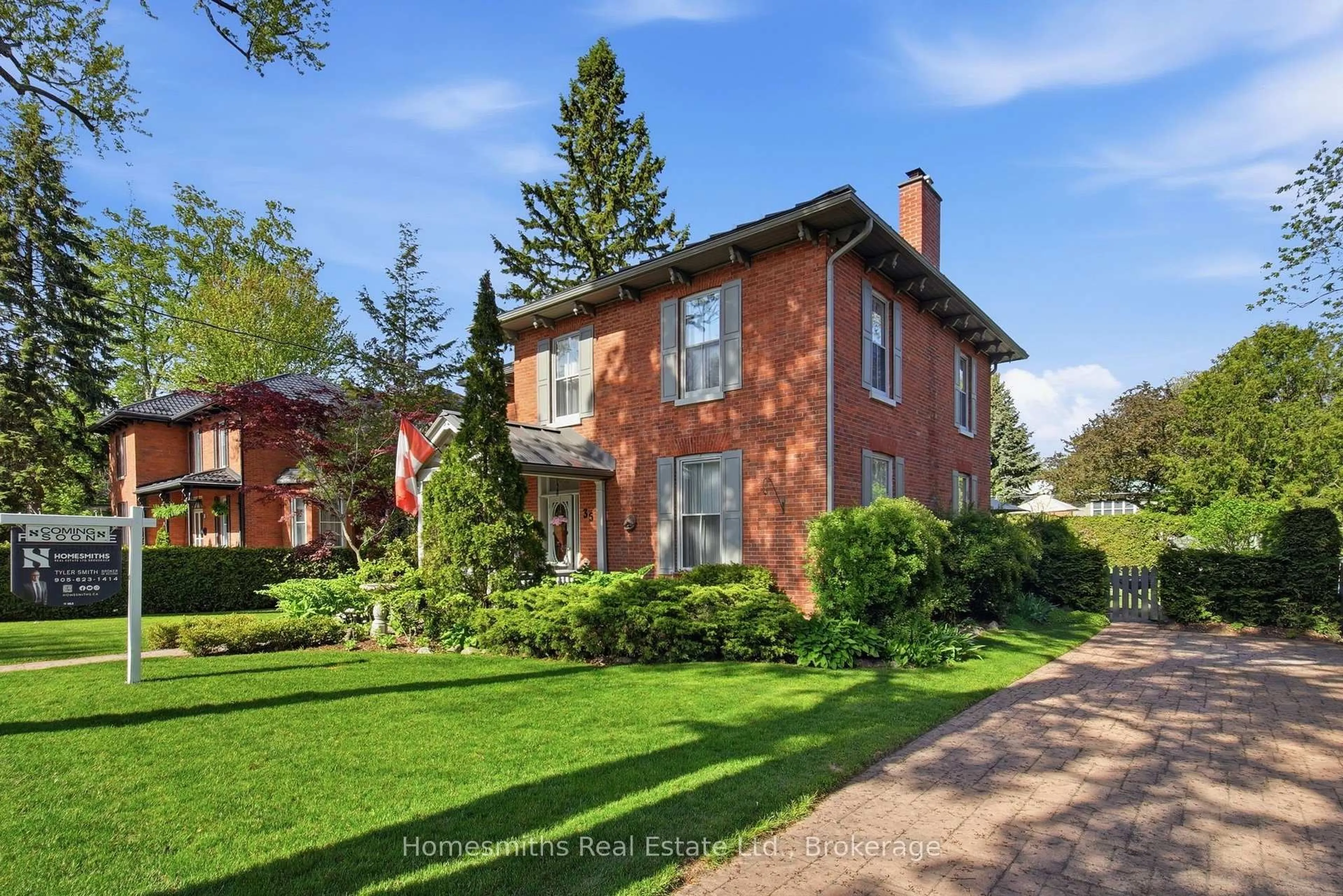 Home with brick exterior material, street for 35 Beech Ave, Clarington Ontario L1C 3A1