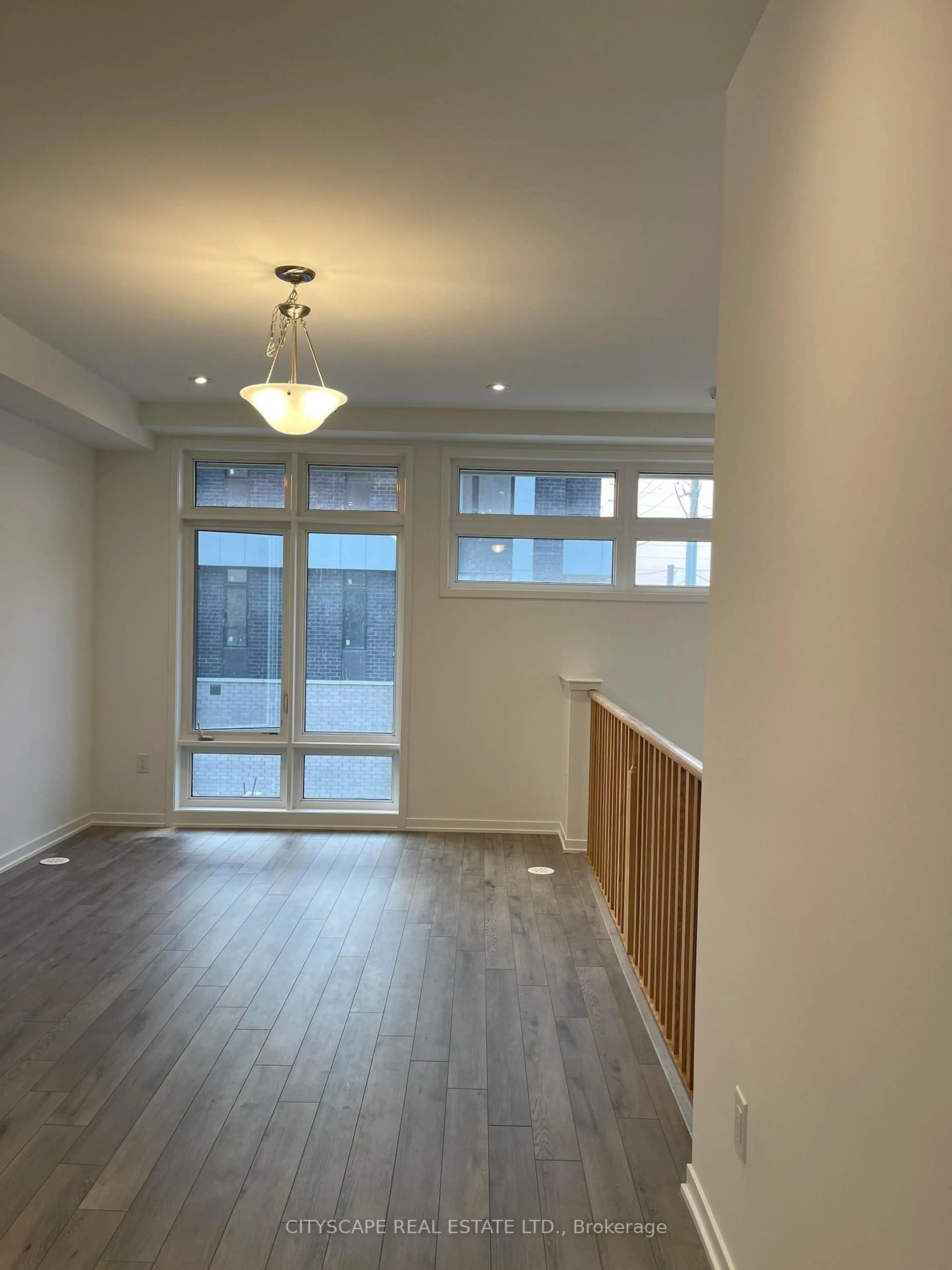 A pic of a room for 801 Heathrow Path, Oshawa Ontario L1H 7K5
