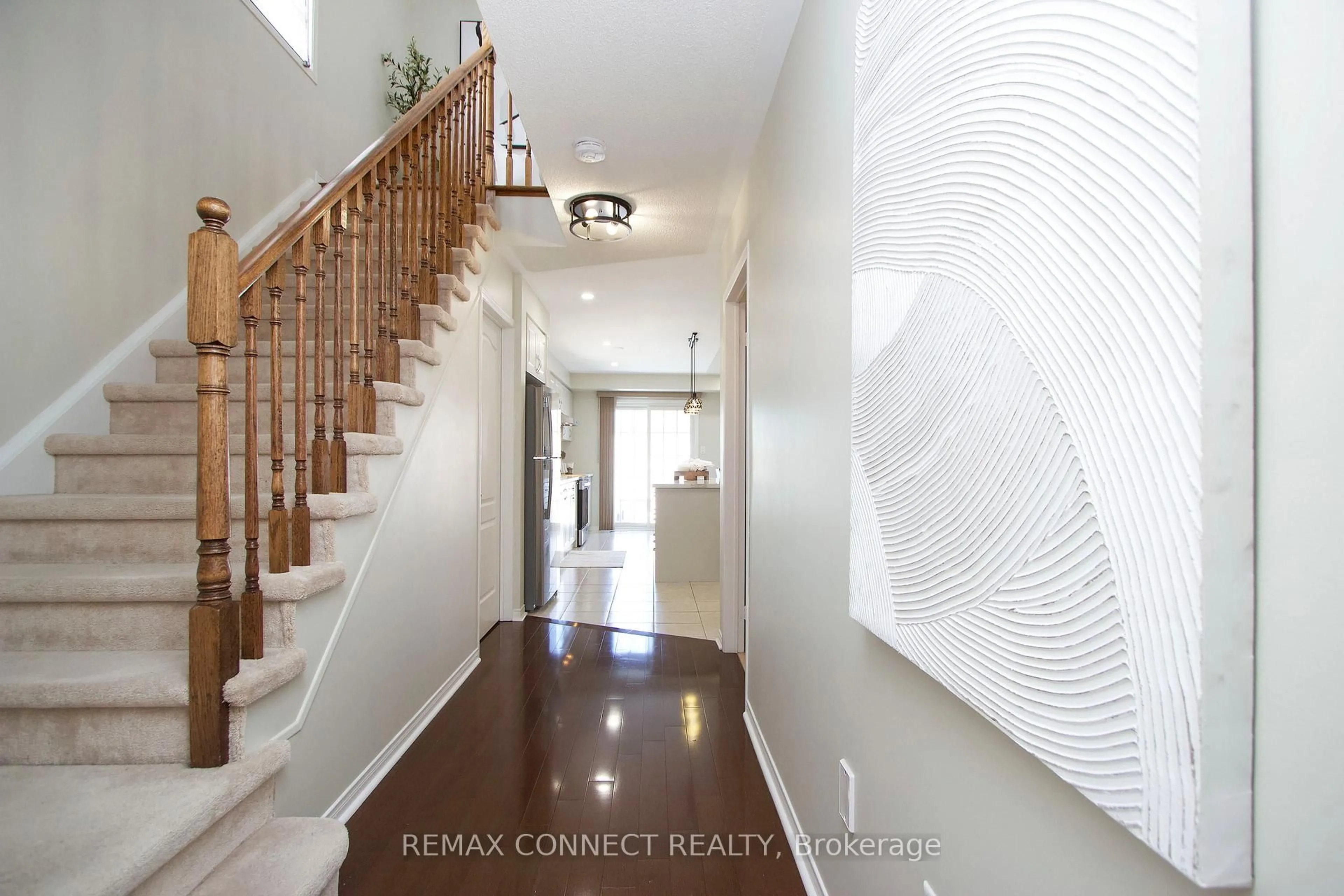 Indoor entryway for 13 Netherway Cres, Ajax Ontario L1T 4X5