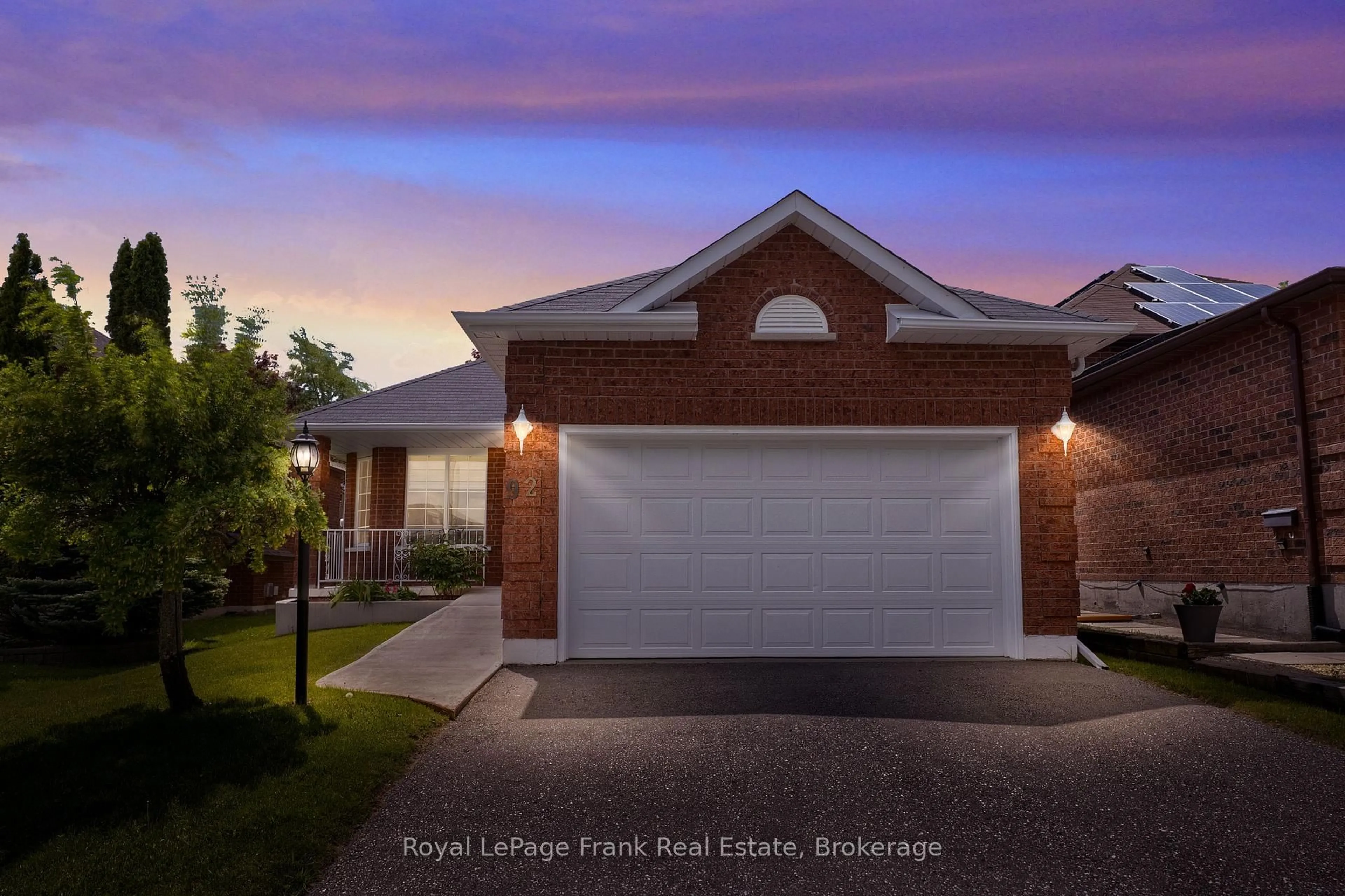 Unknown for 92 West Side Dr, Clarington Ontario L1C 4Y9