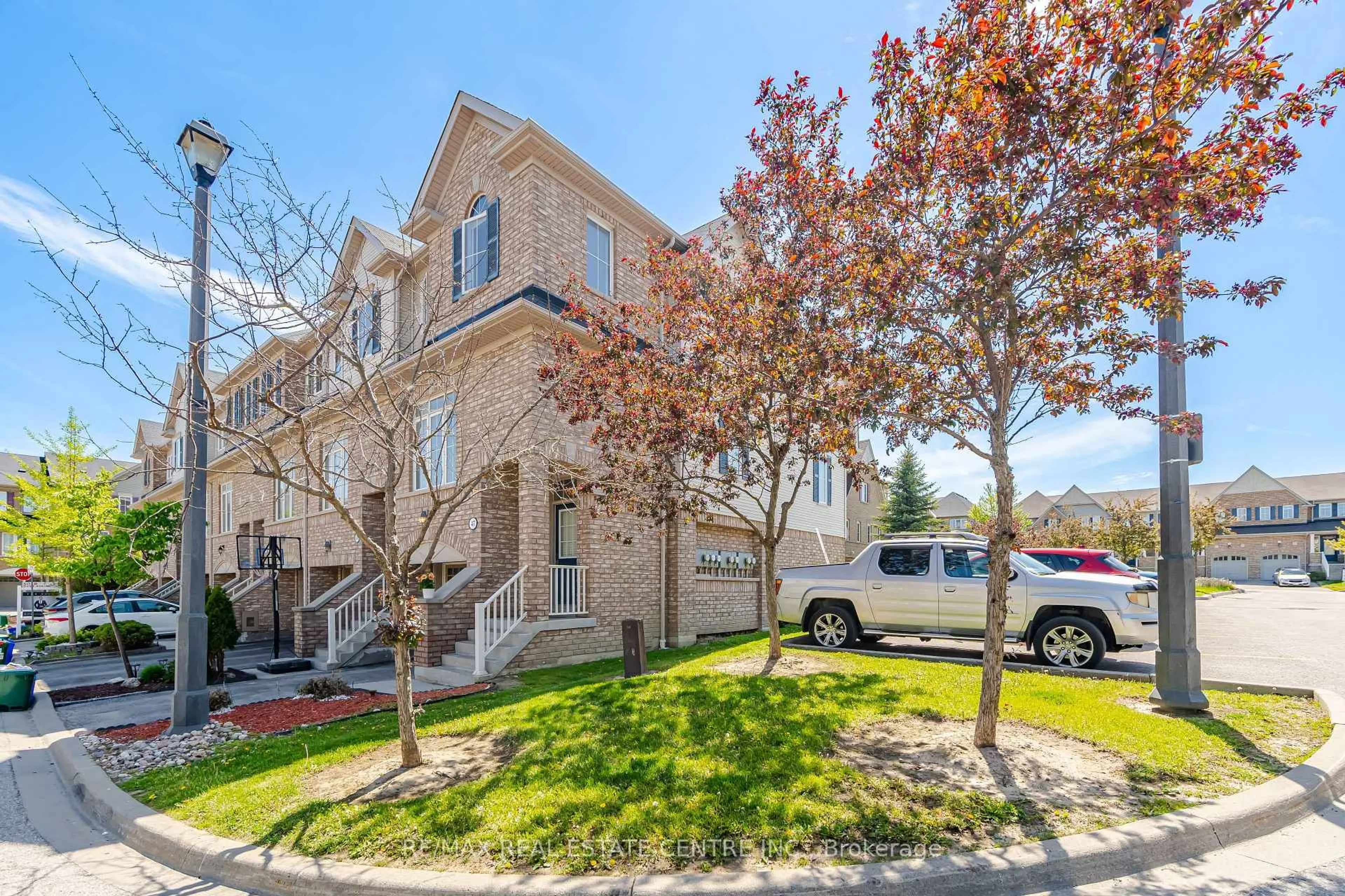 Unknown for 47 Martinworth Lane, Ajax Ontario L1Z 0L1