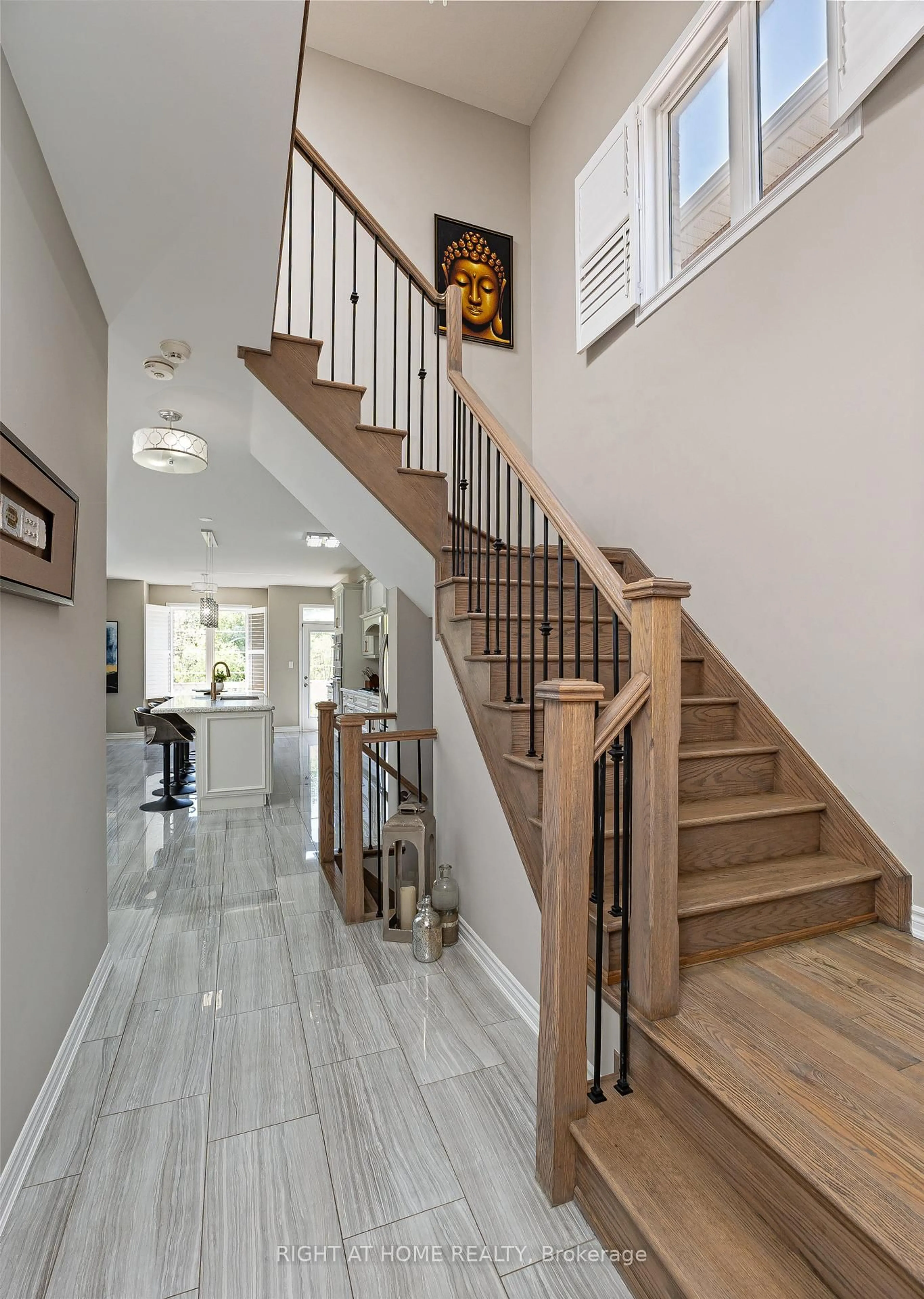 Stairs for 1056 Foxtail Cres, Pickering Ontario L1X 0E7