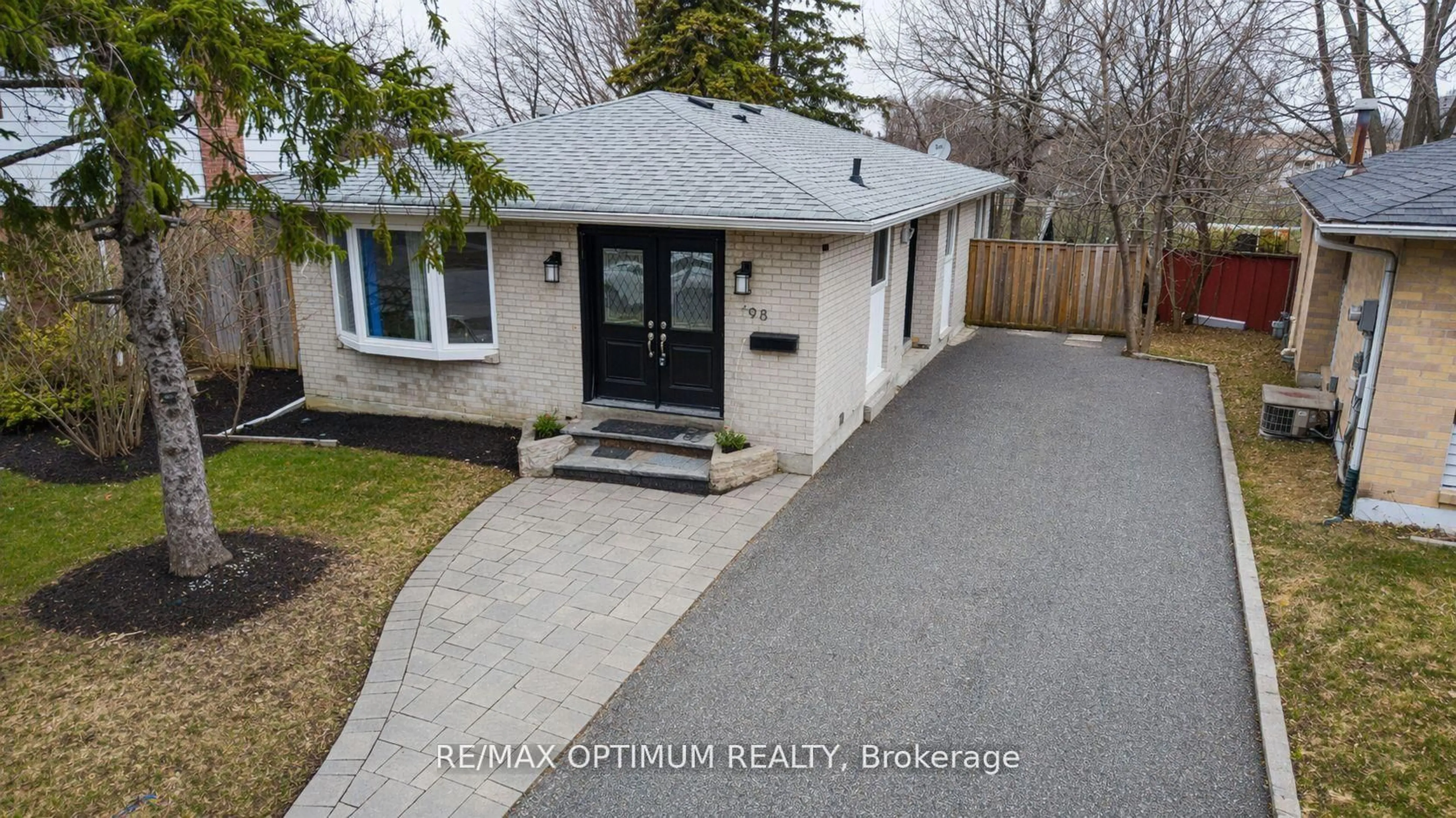 A pic from outside/outdoor area/front of a property/back of a property/a pic from drone, street for 198 Mammoth Hall Tr, Toronto Ontario M1B 1R1