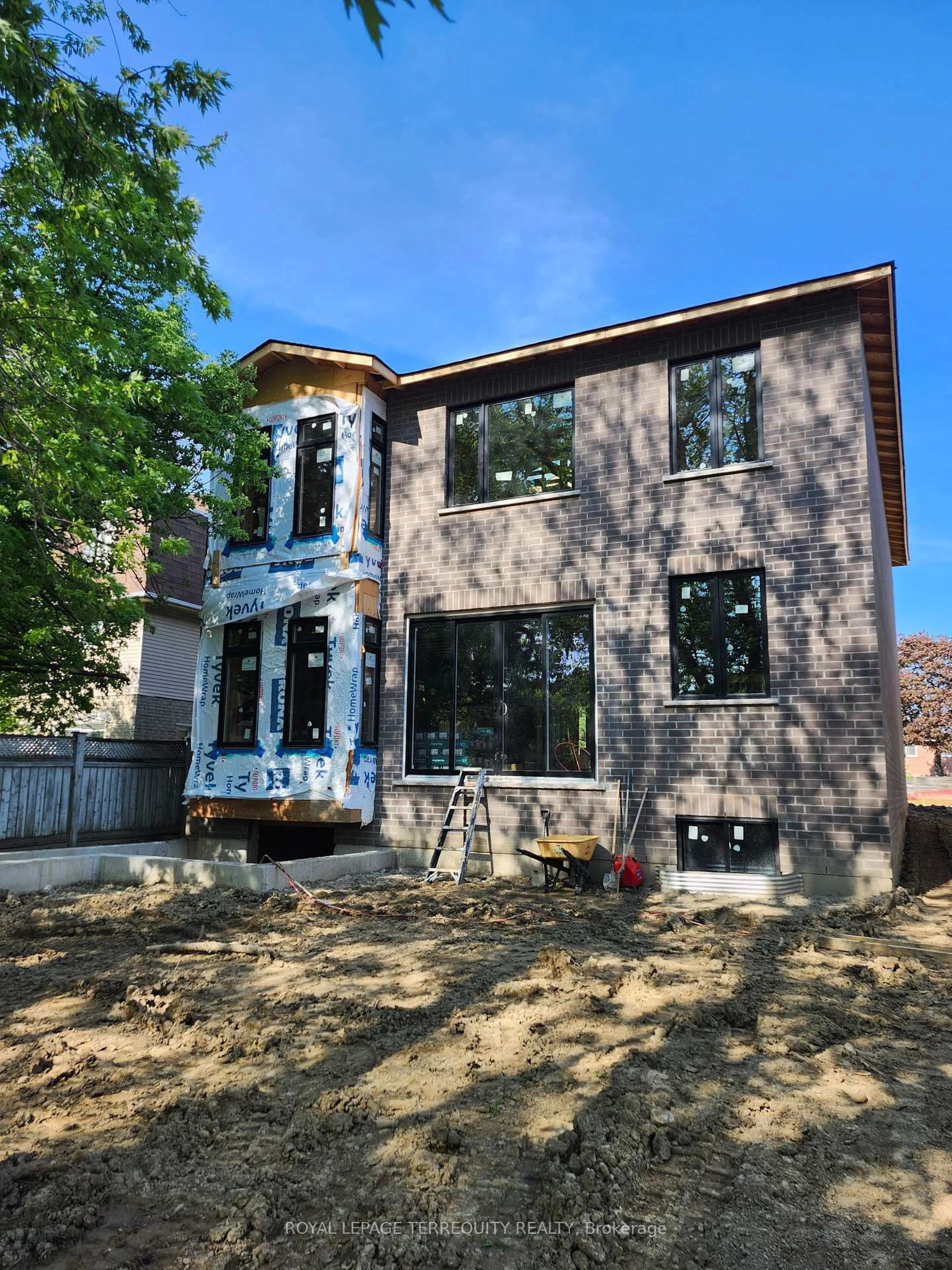 Home with brick exterior material, building for 3372 Brimley Rd, Toronto Ontario M1V 4X6