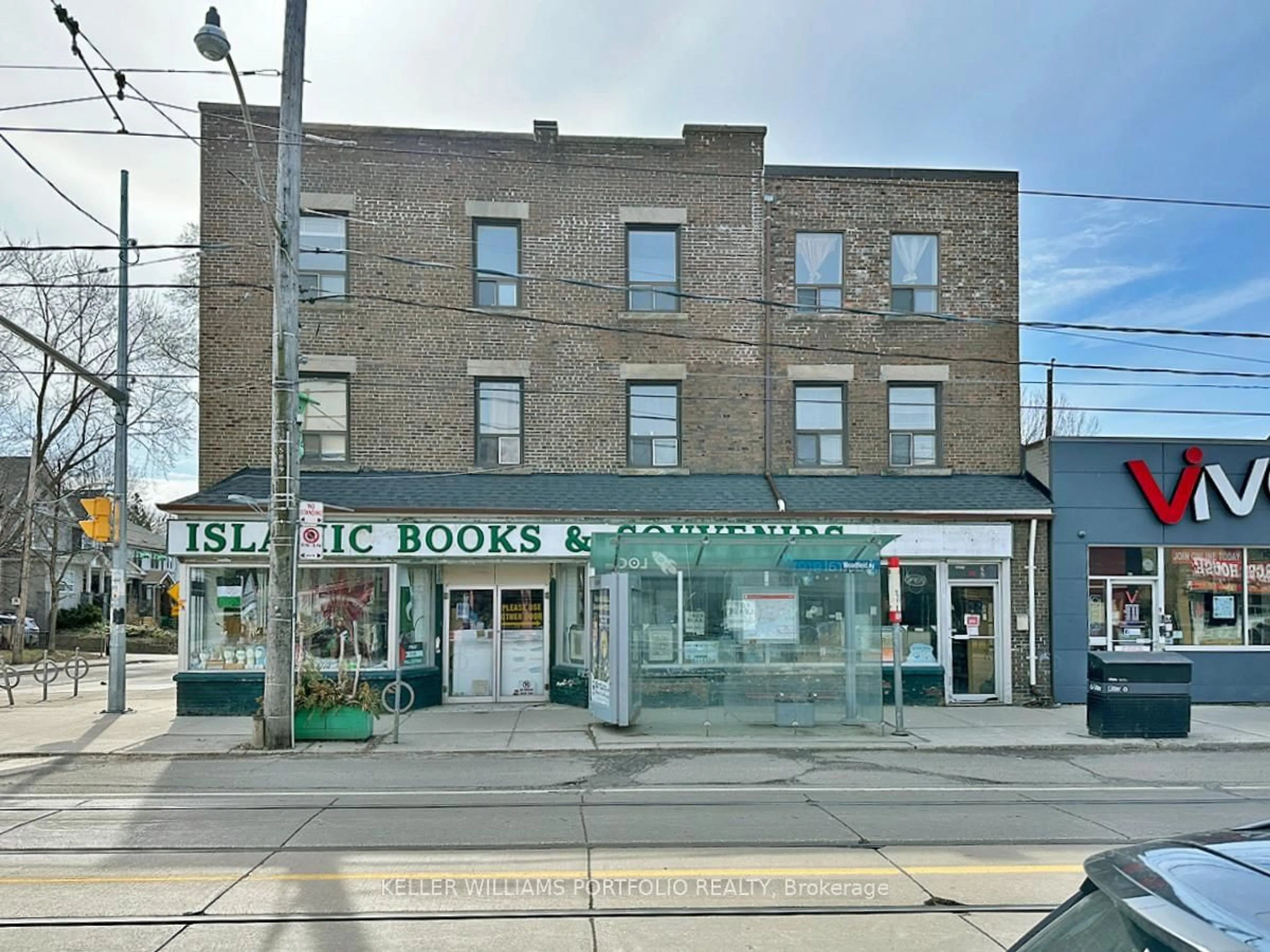 Unknown for 1395 Gerrard St, Toronto Ontario M4L 1Z3
