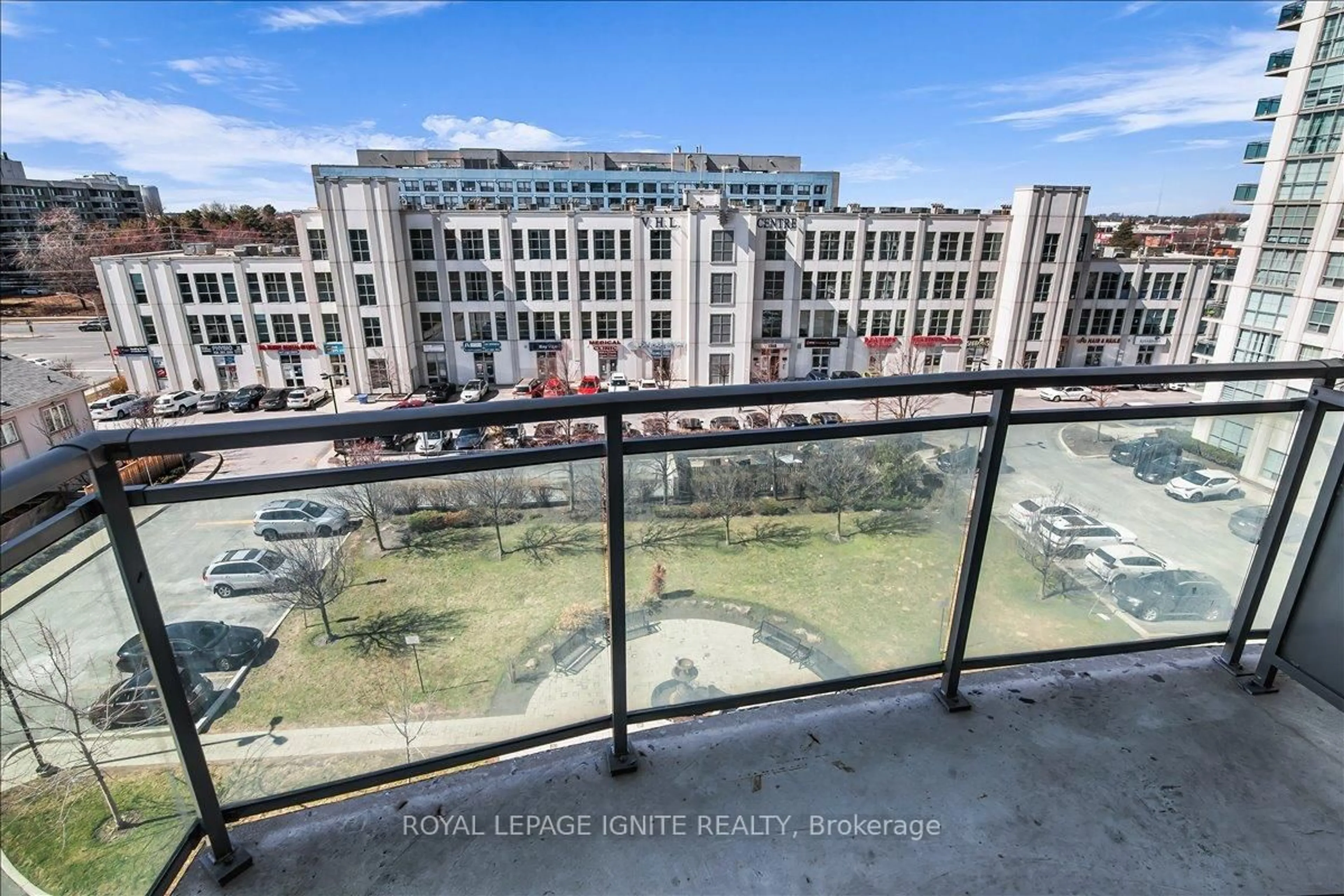 Balcony in the apartment, city buildings view from balcony for 8 Rosebank Dr #7G, Toronto Ontario M1B 5Z3