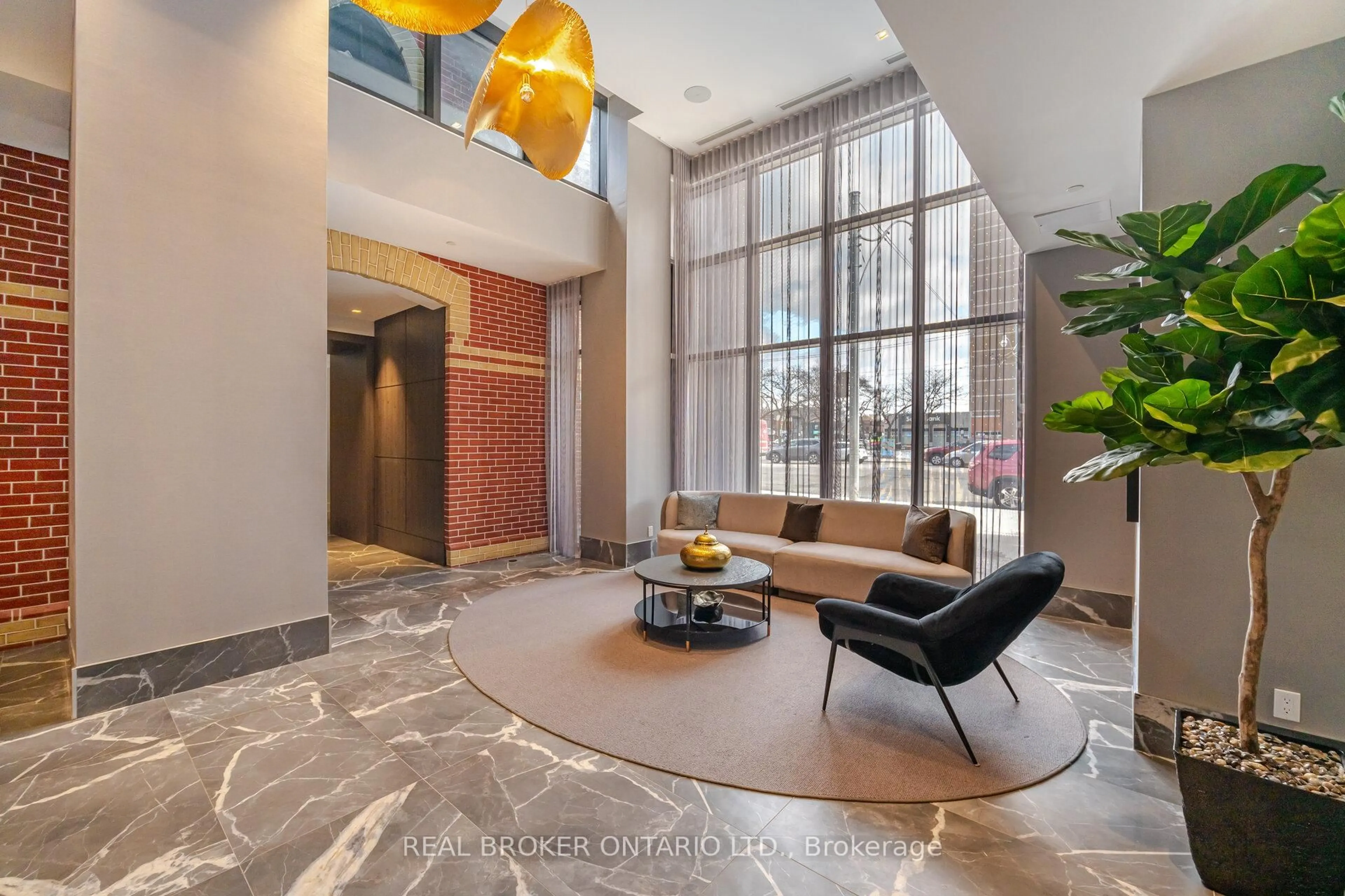 Lobby for 286 Main St #2602, Toronto Ontario M4C 4X4