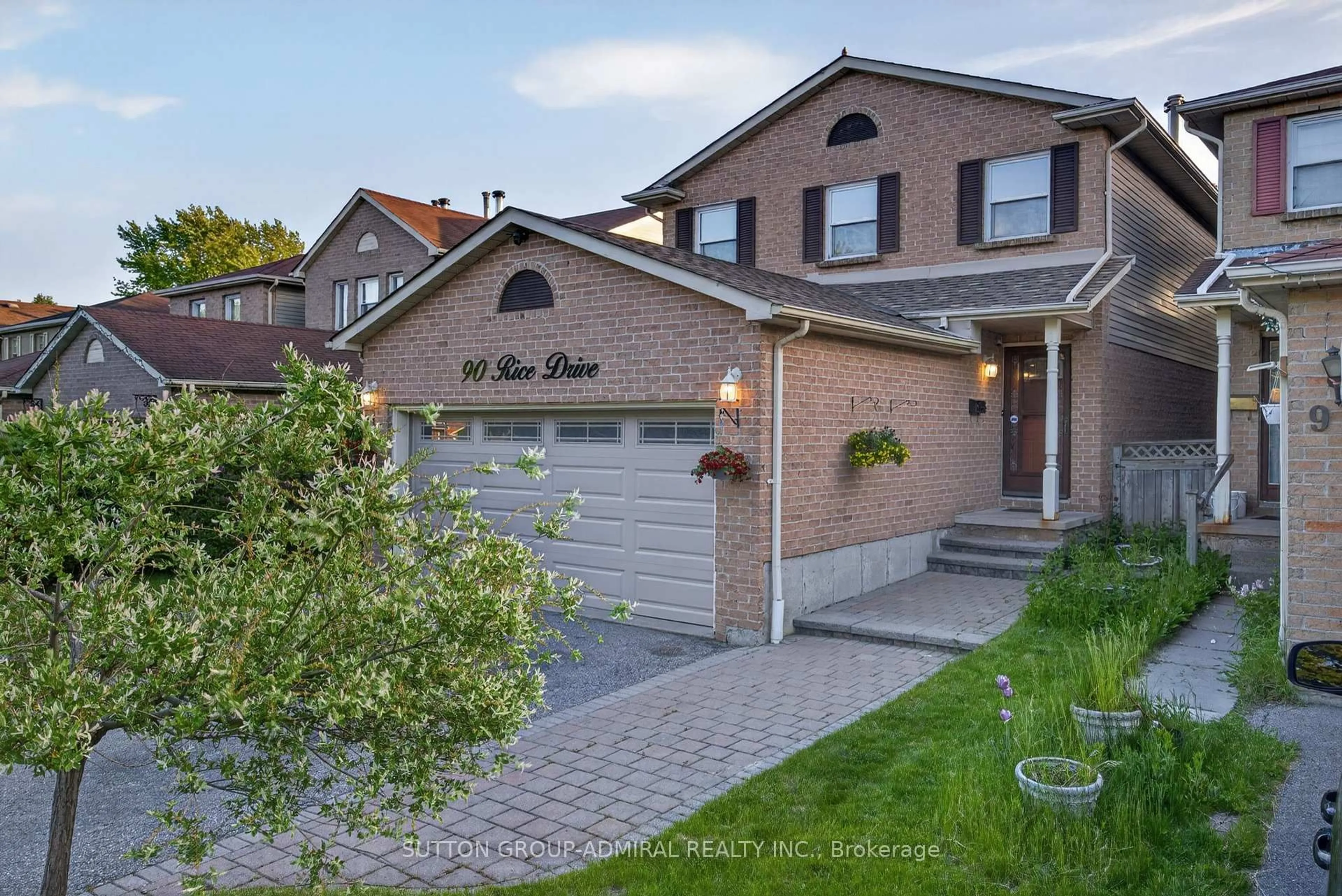 Home with brick exterior material, street for 90 Rice Dr, Whitby Ontario L1N 7Y3