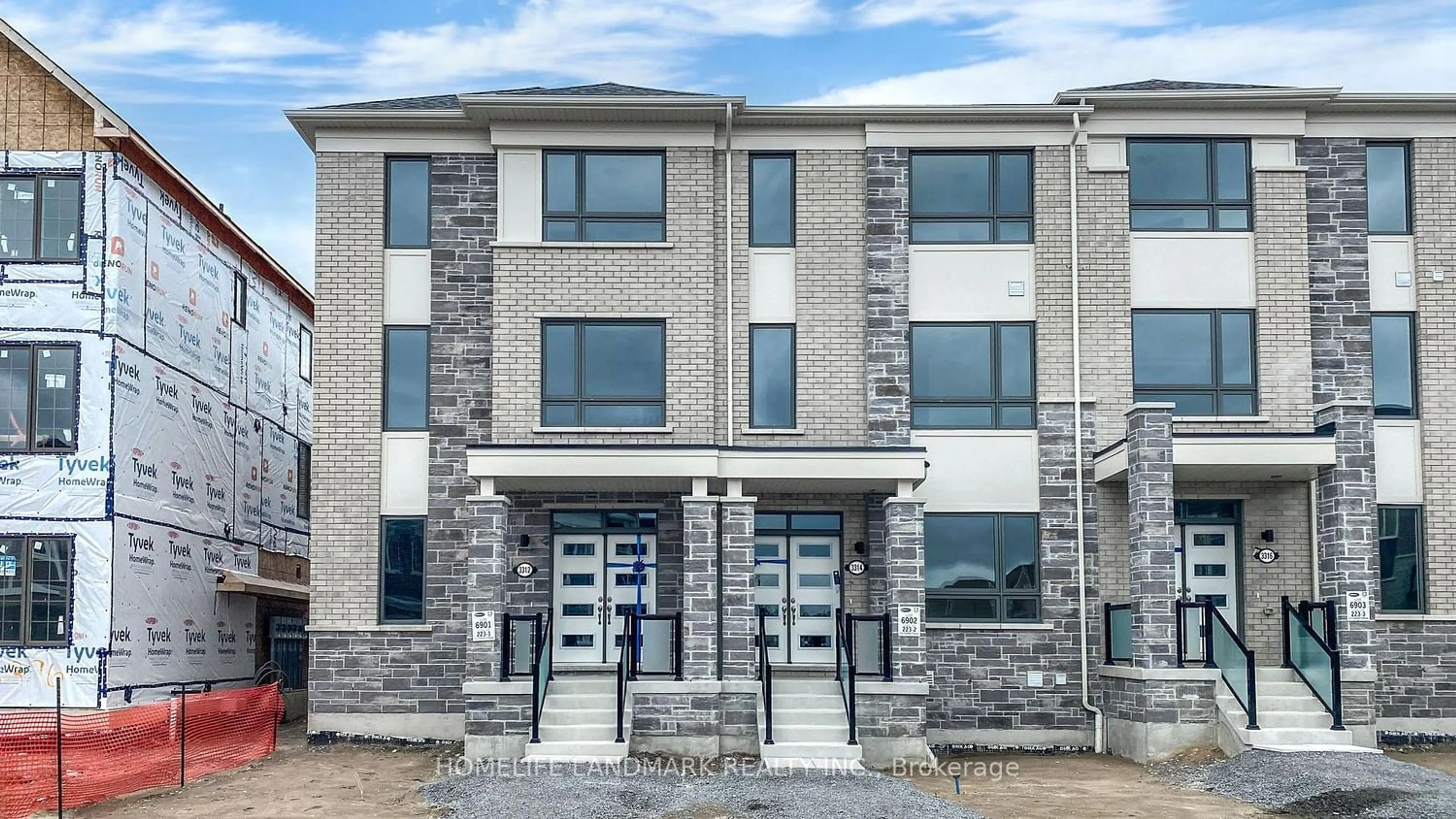 Home with brick exterior material, building for 3312 Thunderbird Prom, Pickering Ontario L1X 0N4