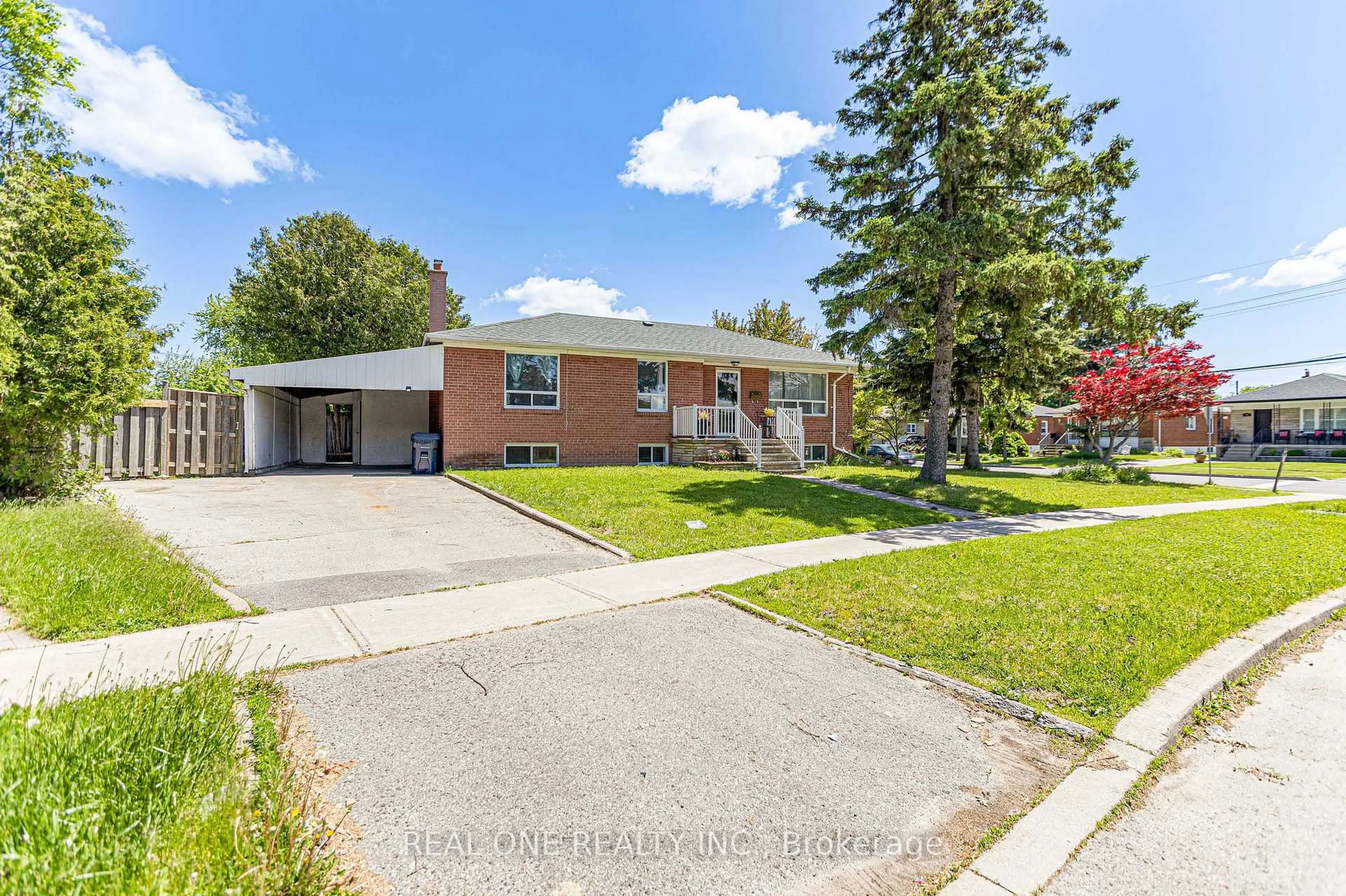 Unknown for 1 Gilroy Dr, Toronto Ontario M1P 1Z8
