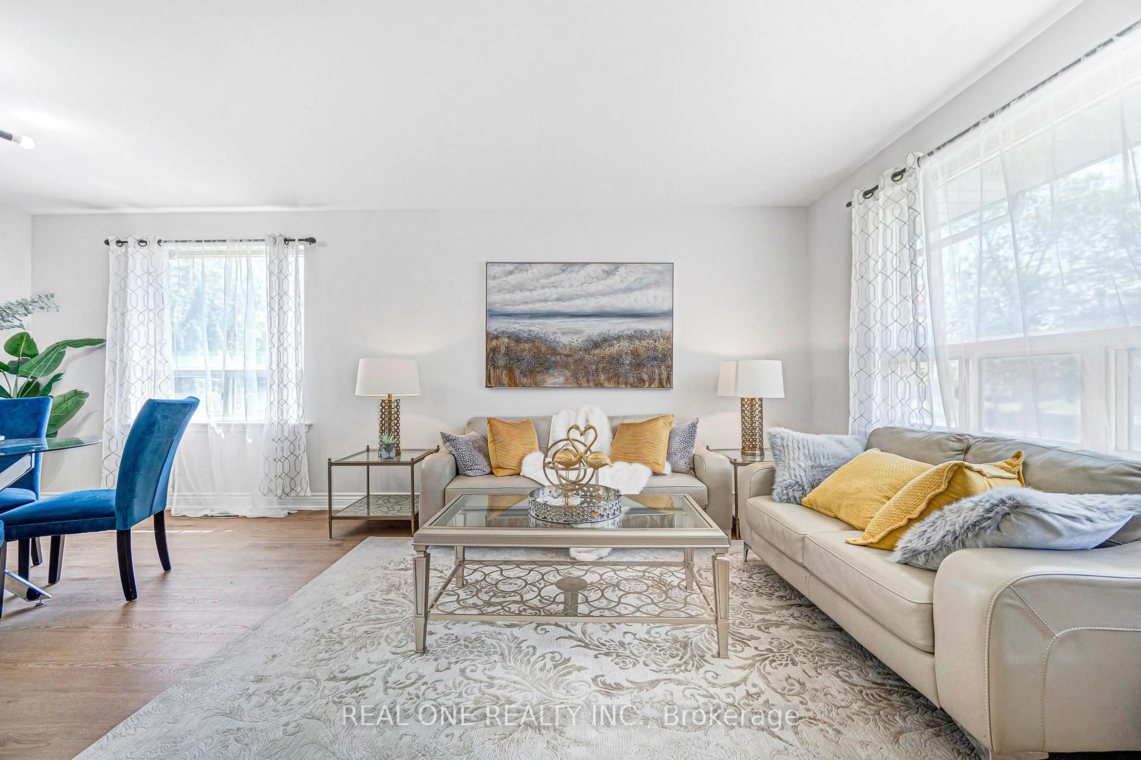 Living room with furniture, unknown for 1 Gilroy Dr, Toronto Ontario M1P 1Z8