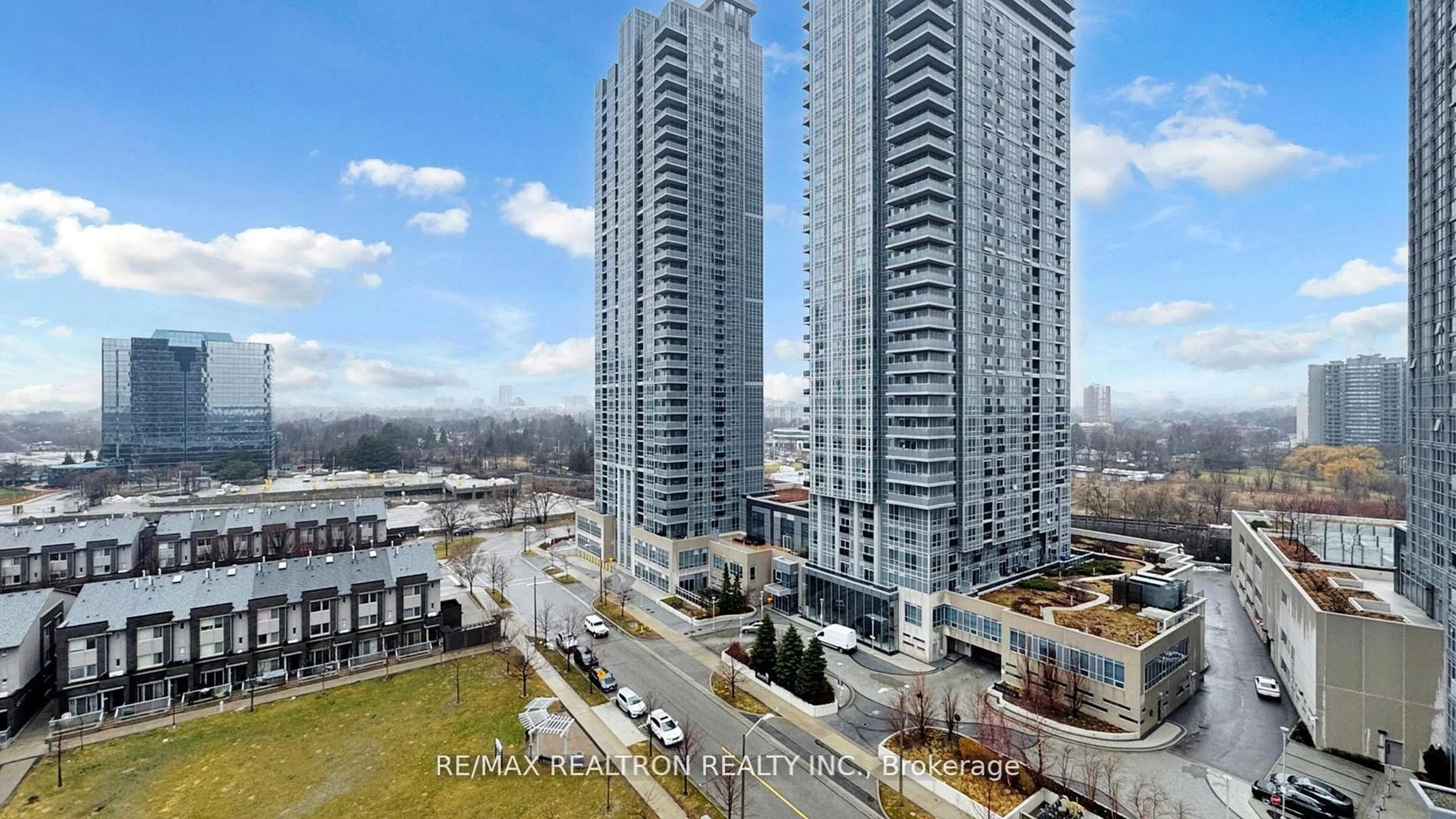 A pic from outside/outdoor area/front of a property/back of a property/a pic from drone, city buildings view from balcony for 181 Village Green Sq #1217, Toronto Ontario M1S 0K6