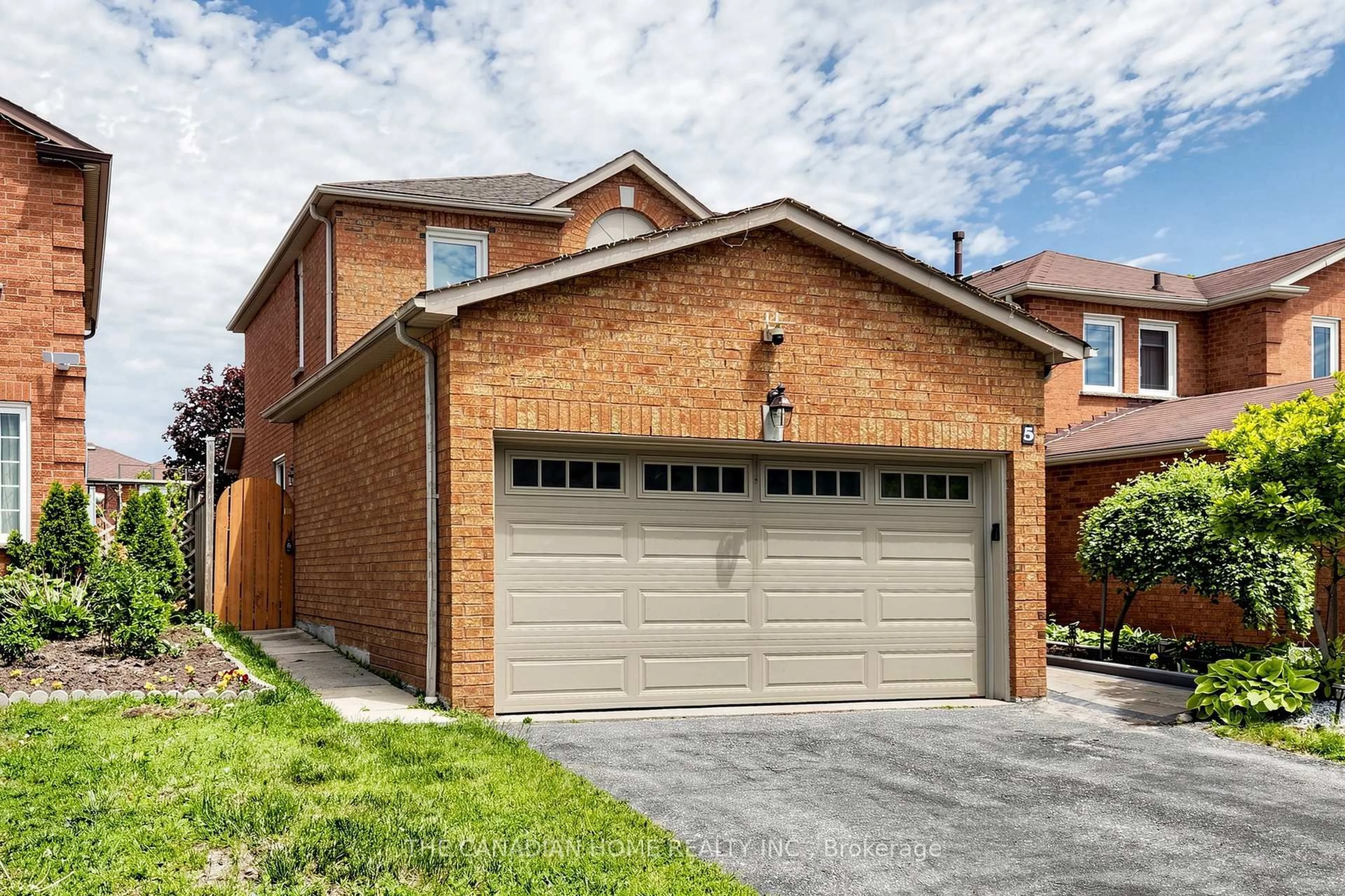 Home with brick exterior material, street for 5 Woodstone Pl, Whitby Ontario L1R 1S7
