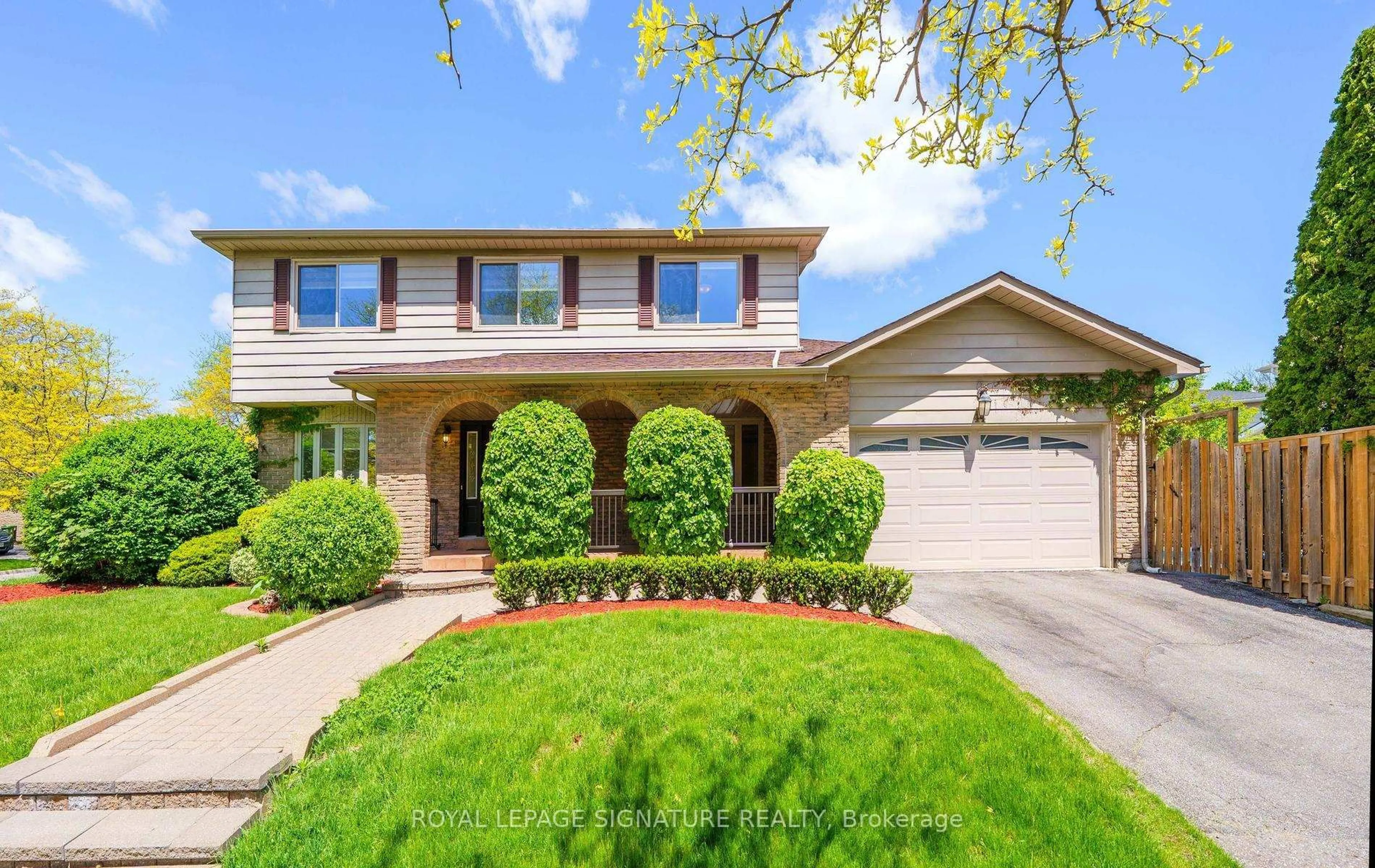 Home with brick exterior material, street for 44 Roydawn Cres, Toronto Ontario M1C 3C7