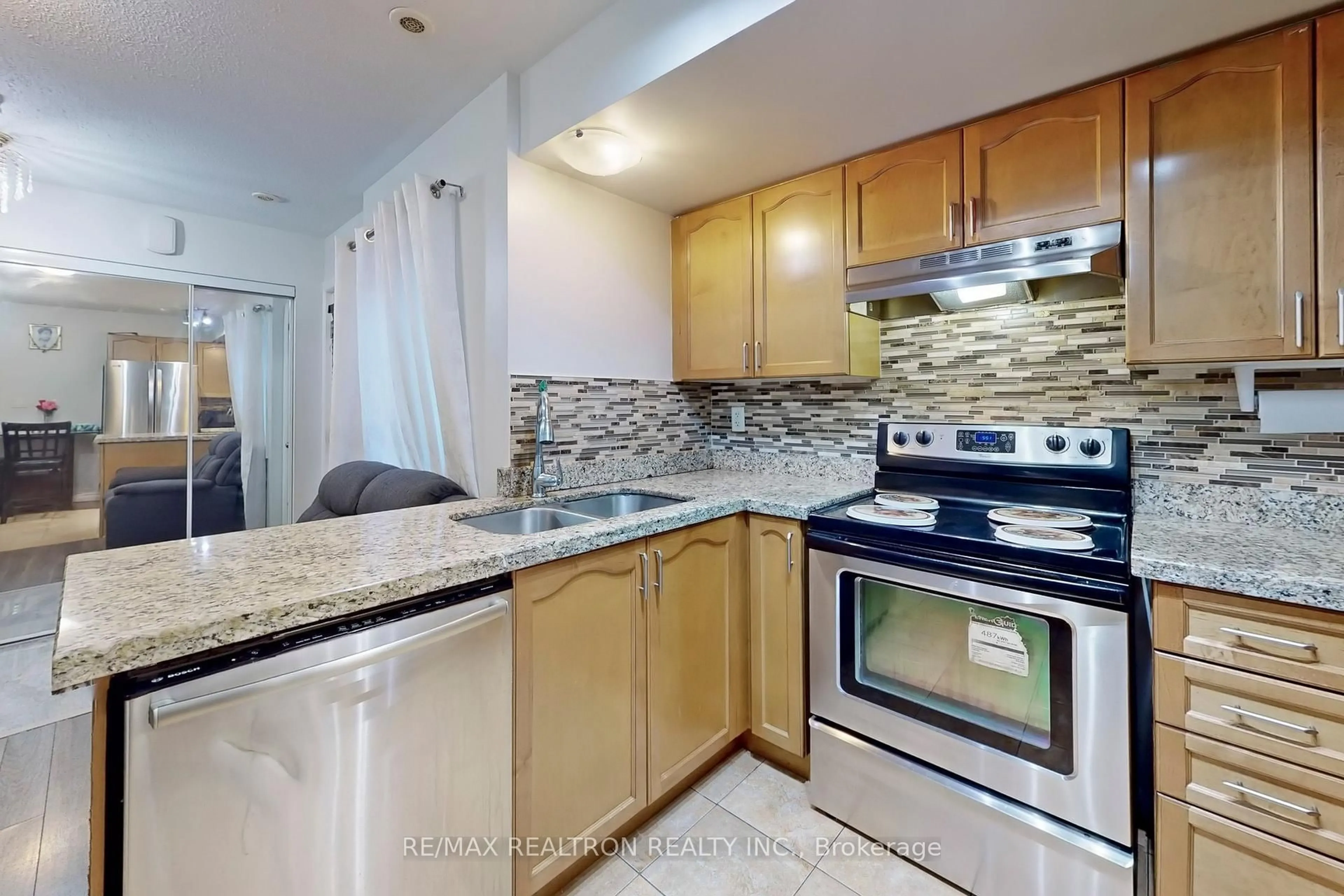 Standard kitchen, unknown for 1795 Markham Rd #106, Toronto Ontario M1B 2Z7