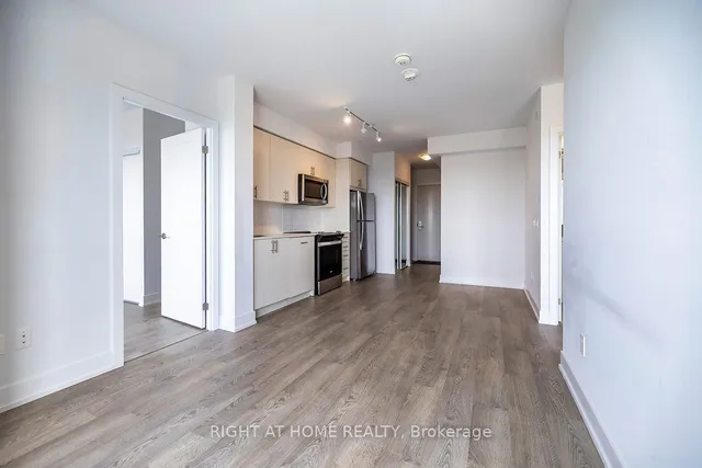2550 Simcoe St #1804, Oshawa 3