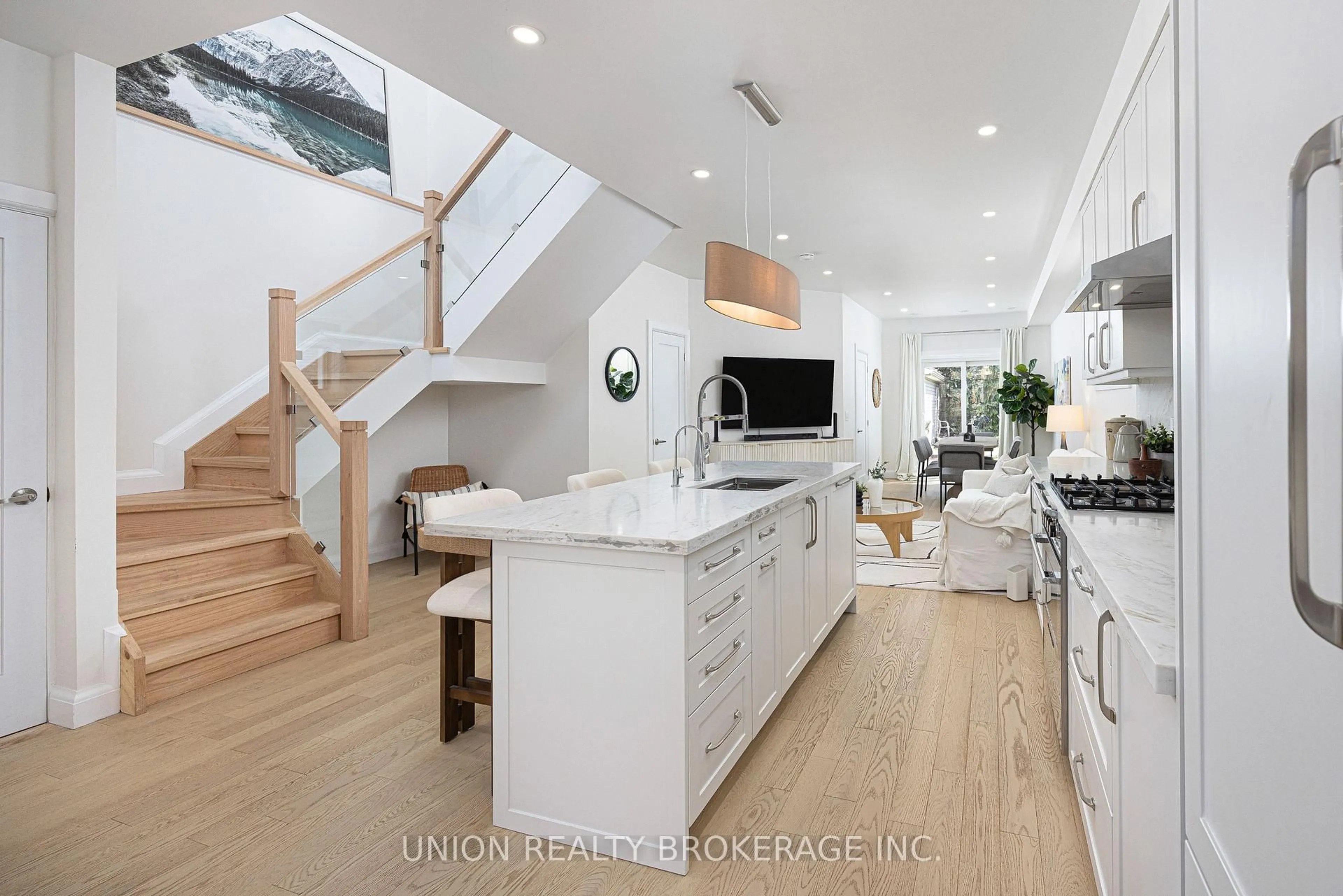 Open concept kitchen, unknown for 273 Lee Ave, Toronto Ontario M4E 2P6