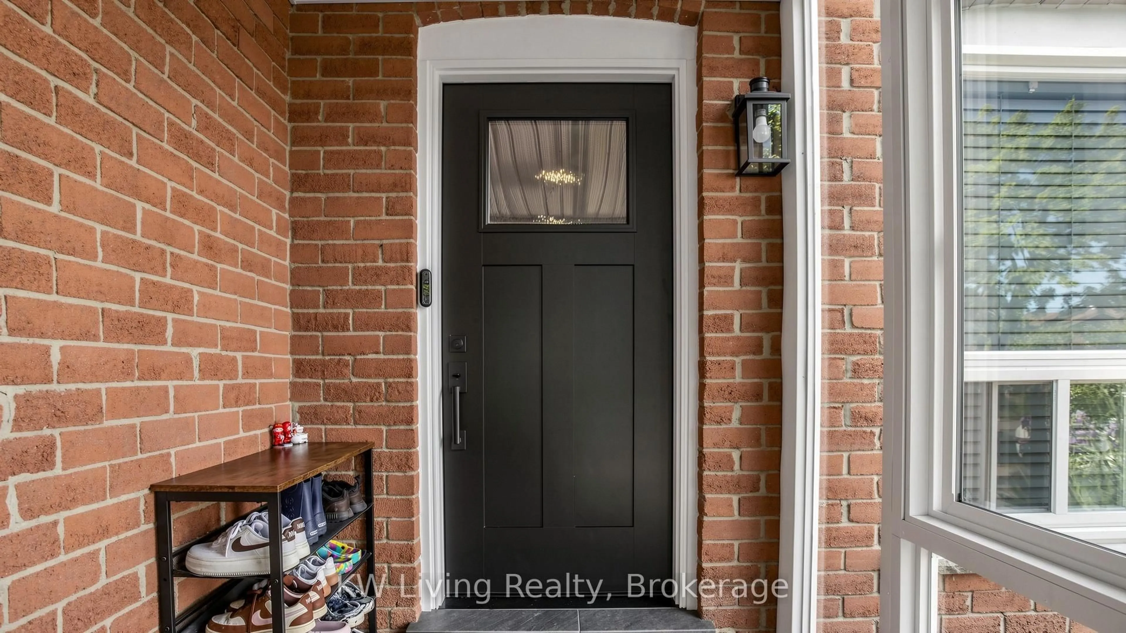 Indoor entryway for 53 Campania Cres, Toronto Ontario M1V 2E8