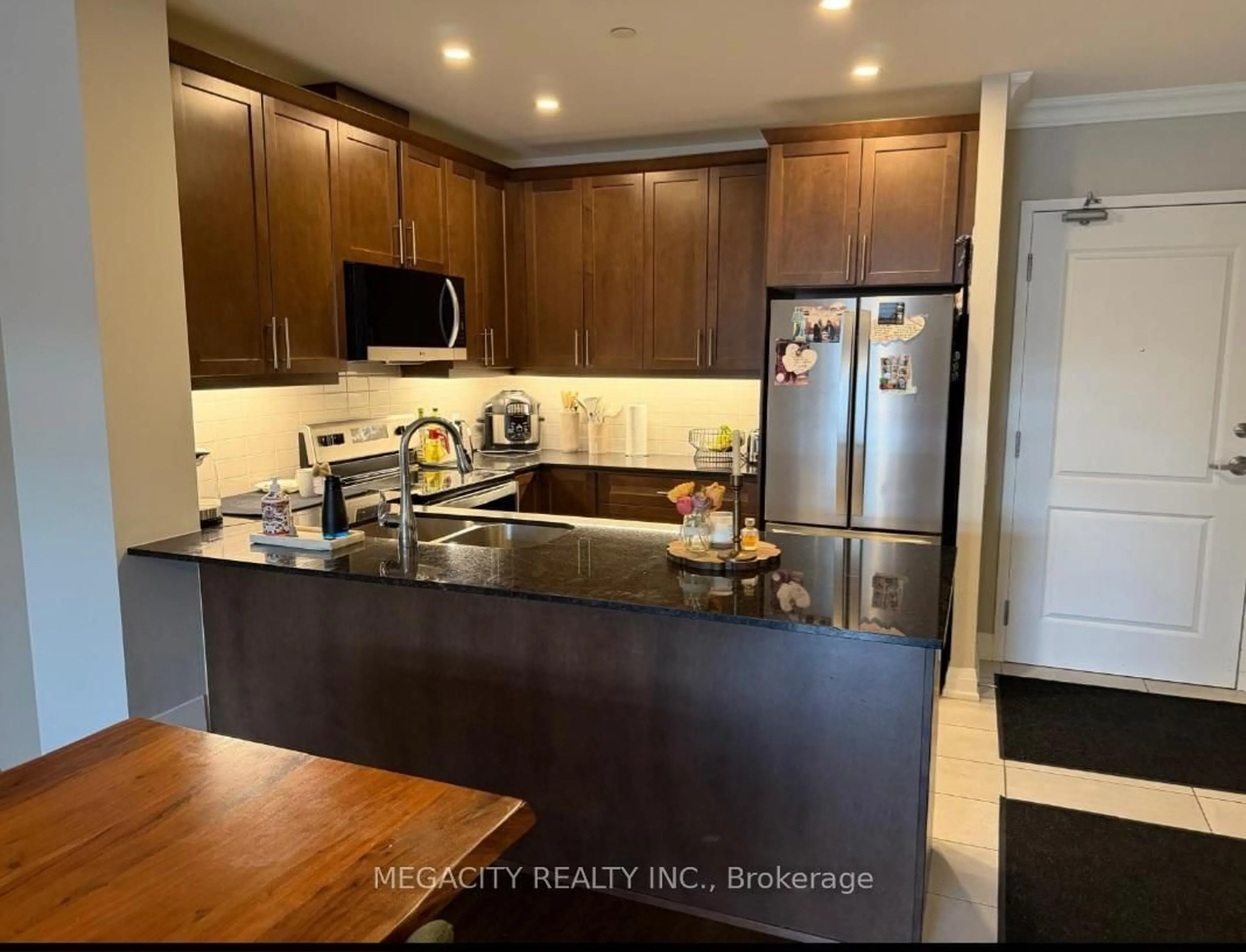 Open concept kitchen, unknown for 5 Purvis Cres, Toronto Ontario M1B 1H8
