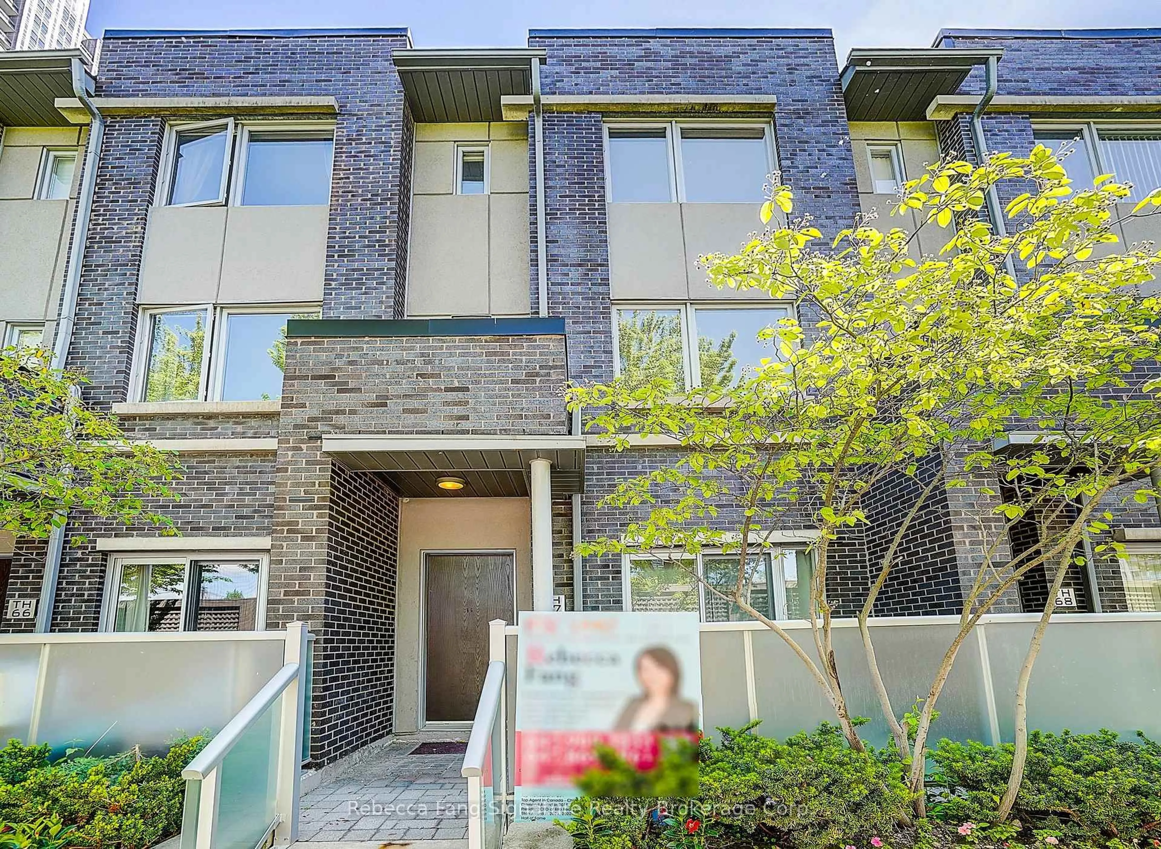 Home with brick exterior material, street for 295 Village Green Sq #67, Toronto Ontario M1S 0L2