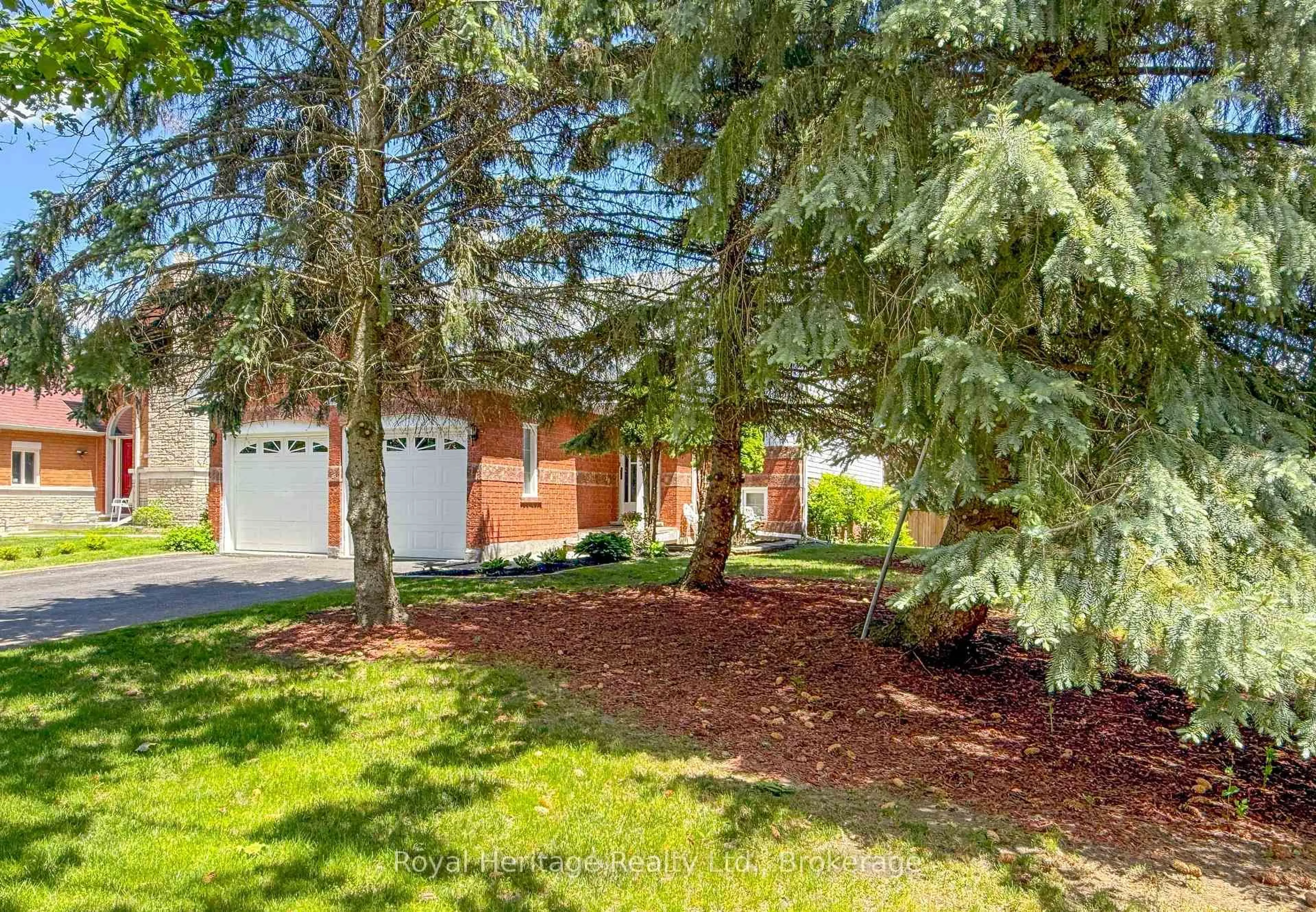 Unknown for 1692 Edenwood Dr, Oshawa Ontario L1G 7Y5