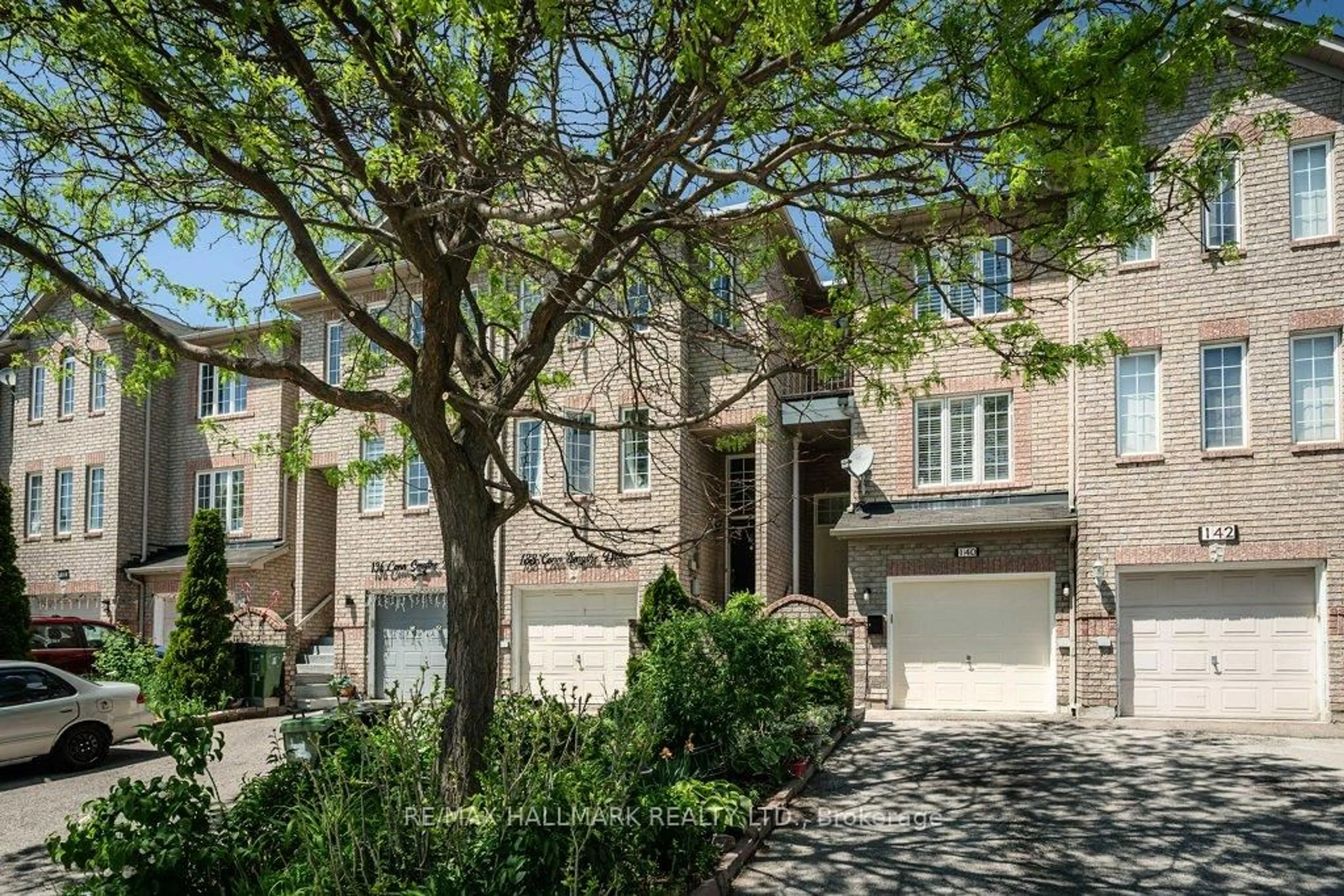 Home with brick exterior material, street for 140 Conn Smythe Dr, Toronto Ontario M1J 3P5