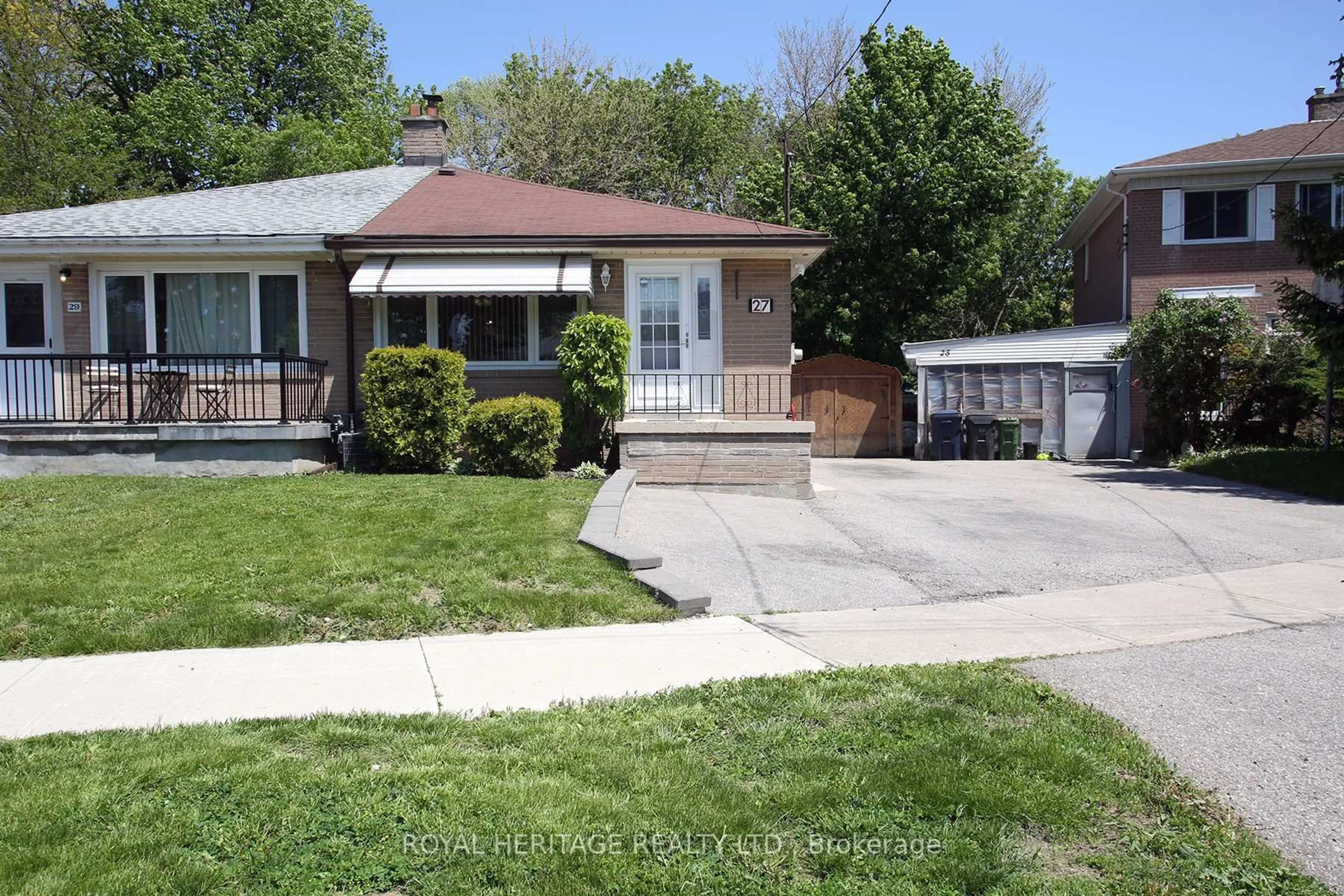 Unknown for 27 Medway Cres, Toronto Ontario M1P 3T7