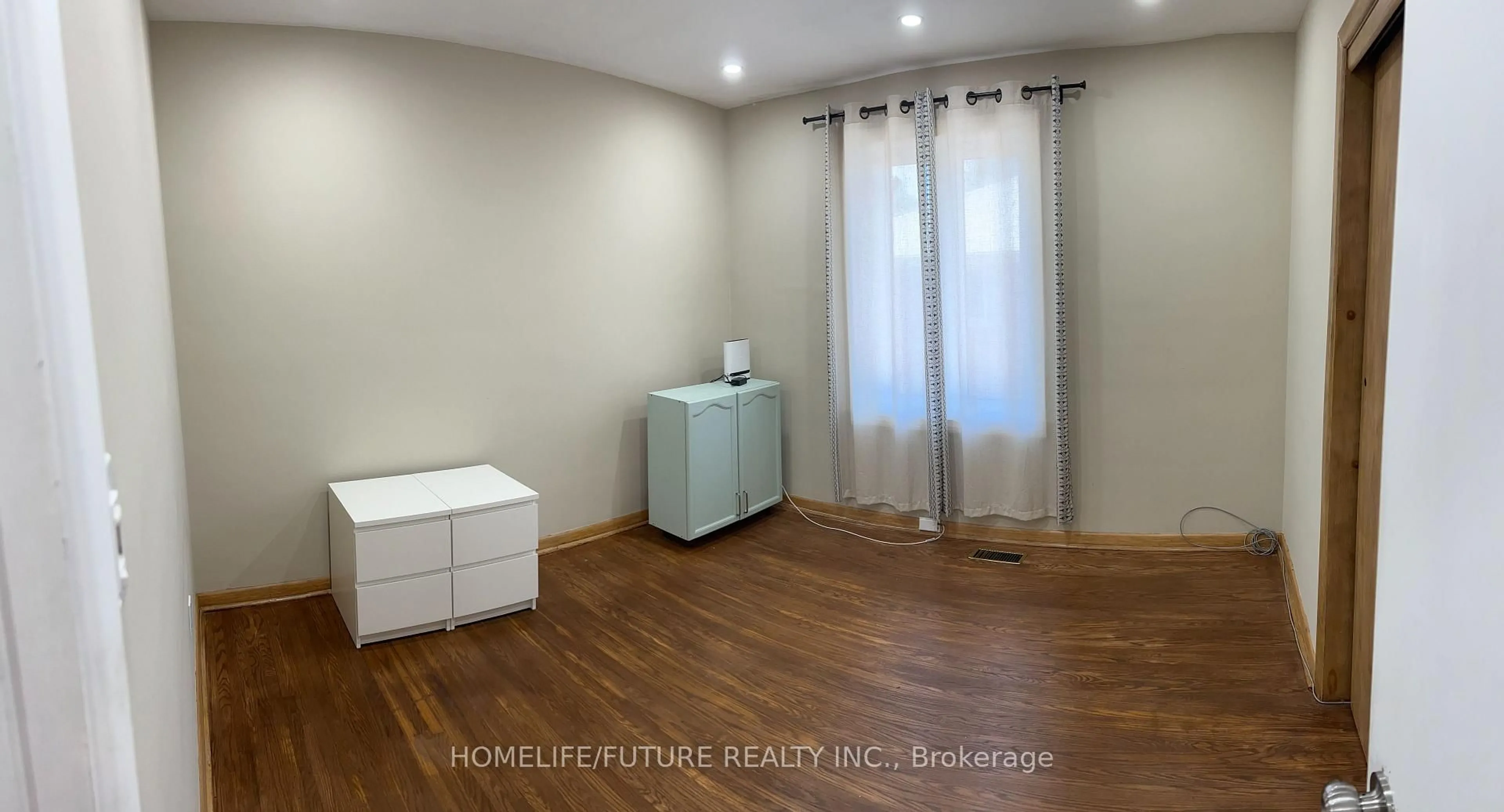 A pic of a room for 36 Kim Crt, Toronto Ontario M1K 3R6