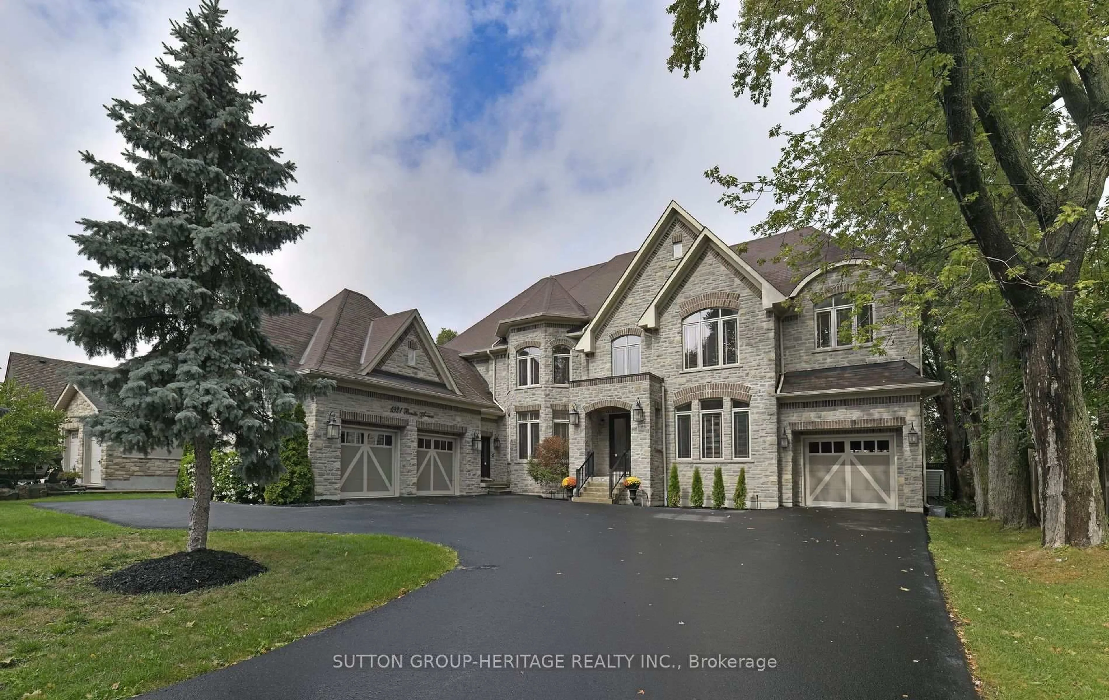 Home with brick exterior material, street for 1921 Bonita Ave, Pickering Ontario L1V 3N1