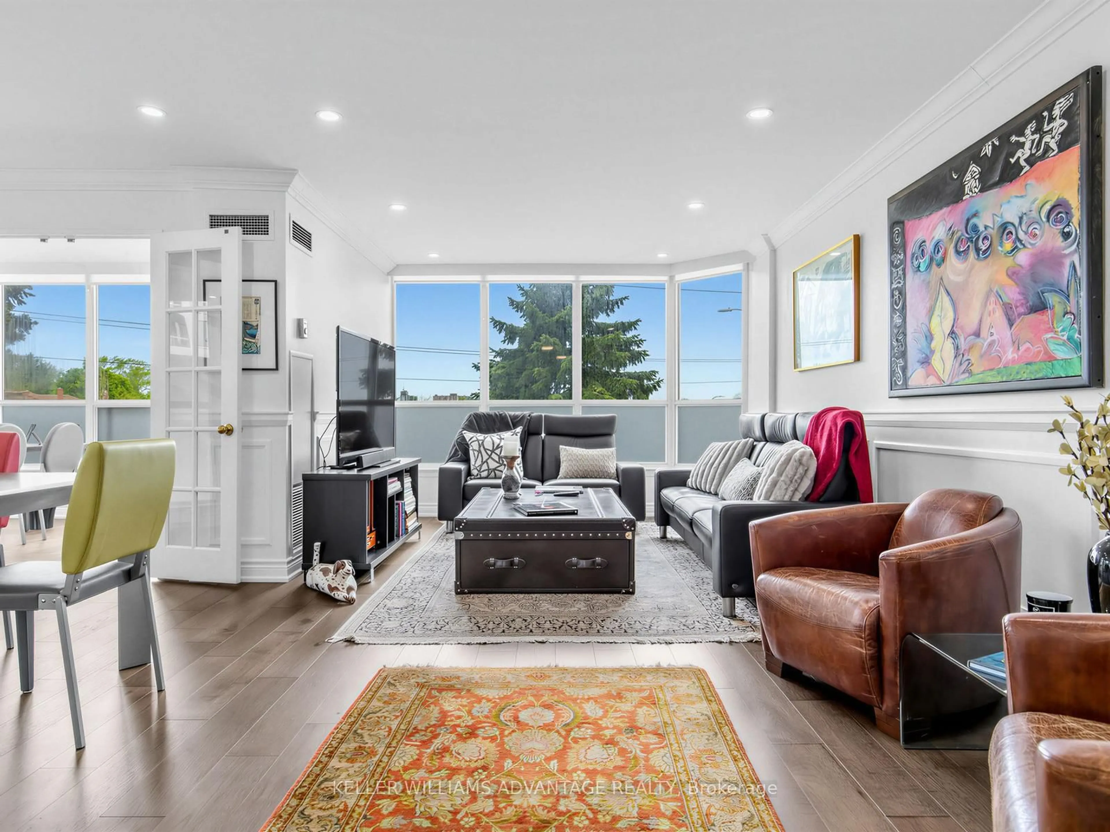 Living room with furniture, unknown for 20 Guildwood Pkwy #414, Toronto Ontario M1E 5B6