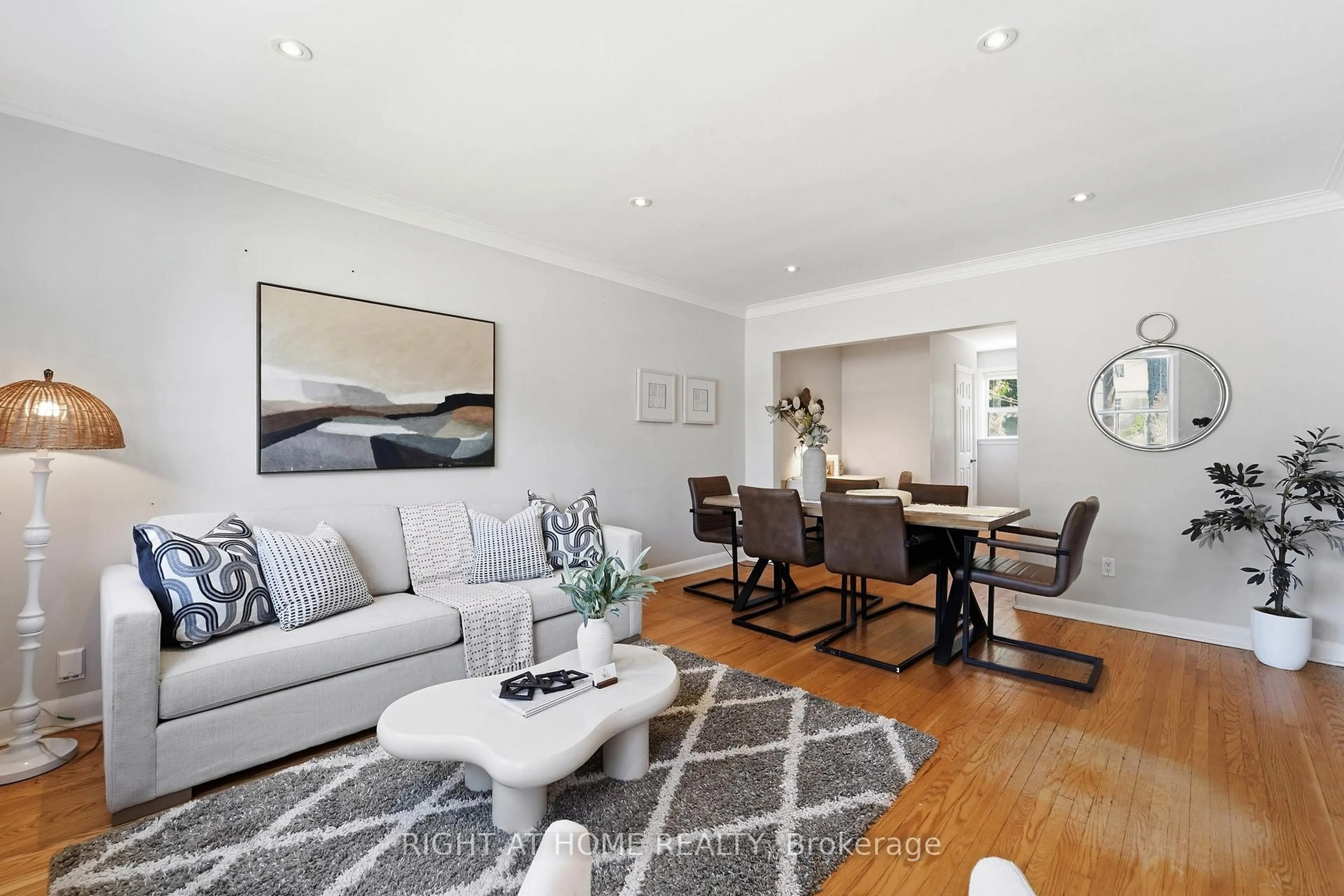 Living room with furniture, unknown for 615 Pharmacy Ave, Toronto Ontario M1L 3H1