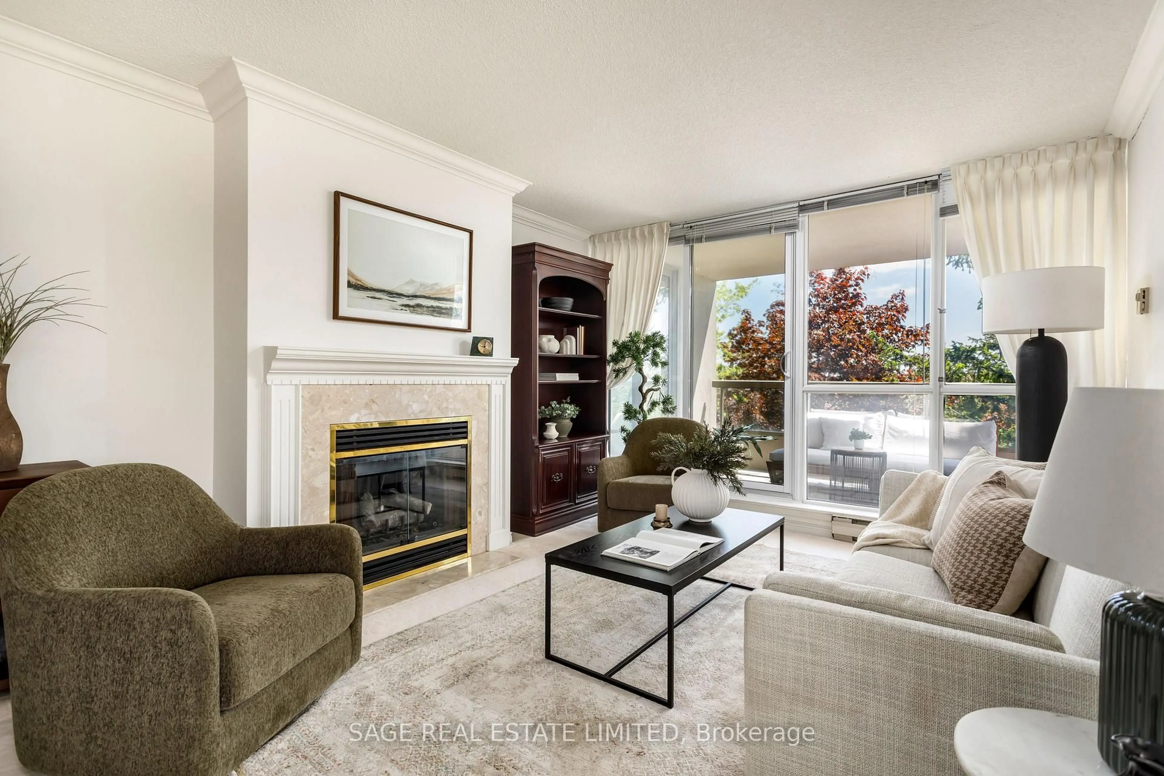 Living room with furniture, unknown for 10 Guildwood Pkwy #525, Toronto Ontario M1E 5B5