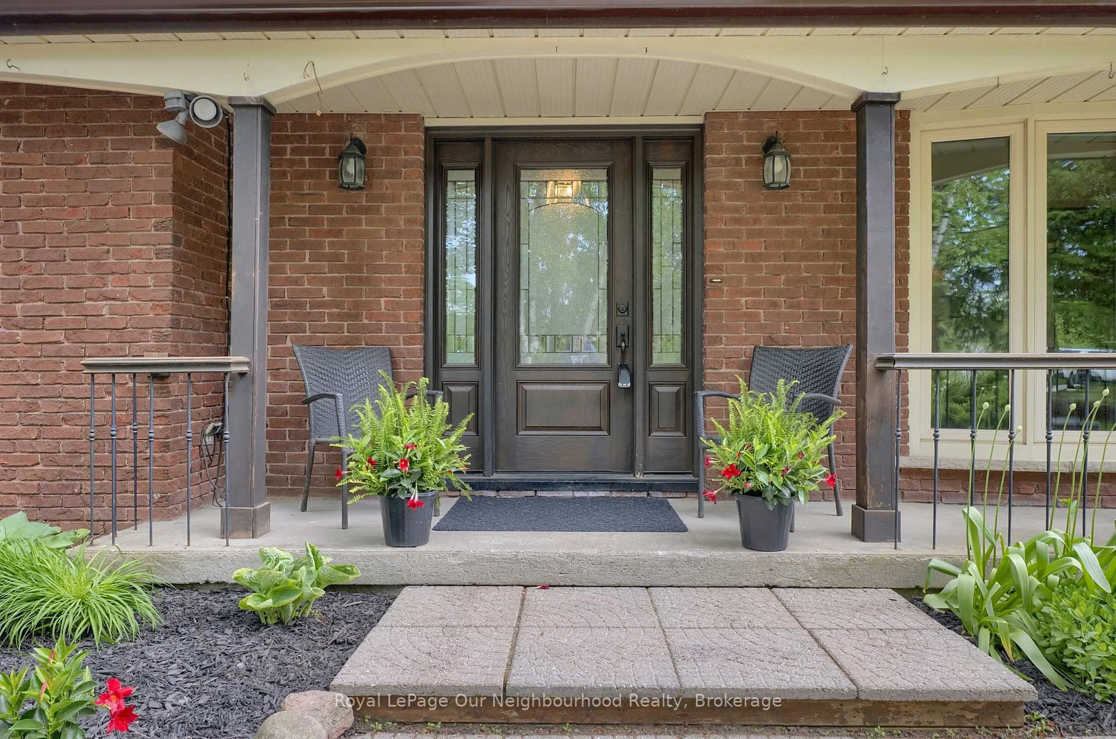 Indoor entryway for 7061 Carscadden Rd, Clarington Ontario L0B 1M0