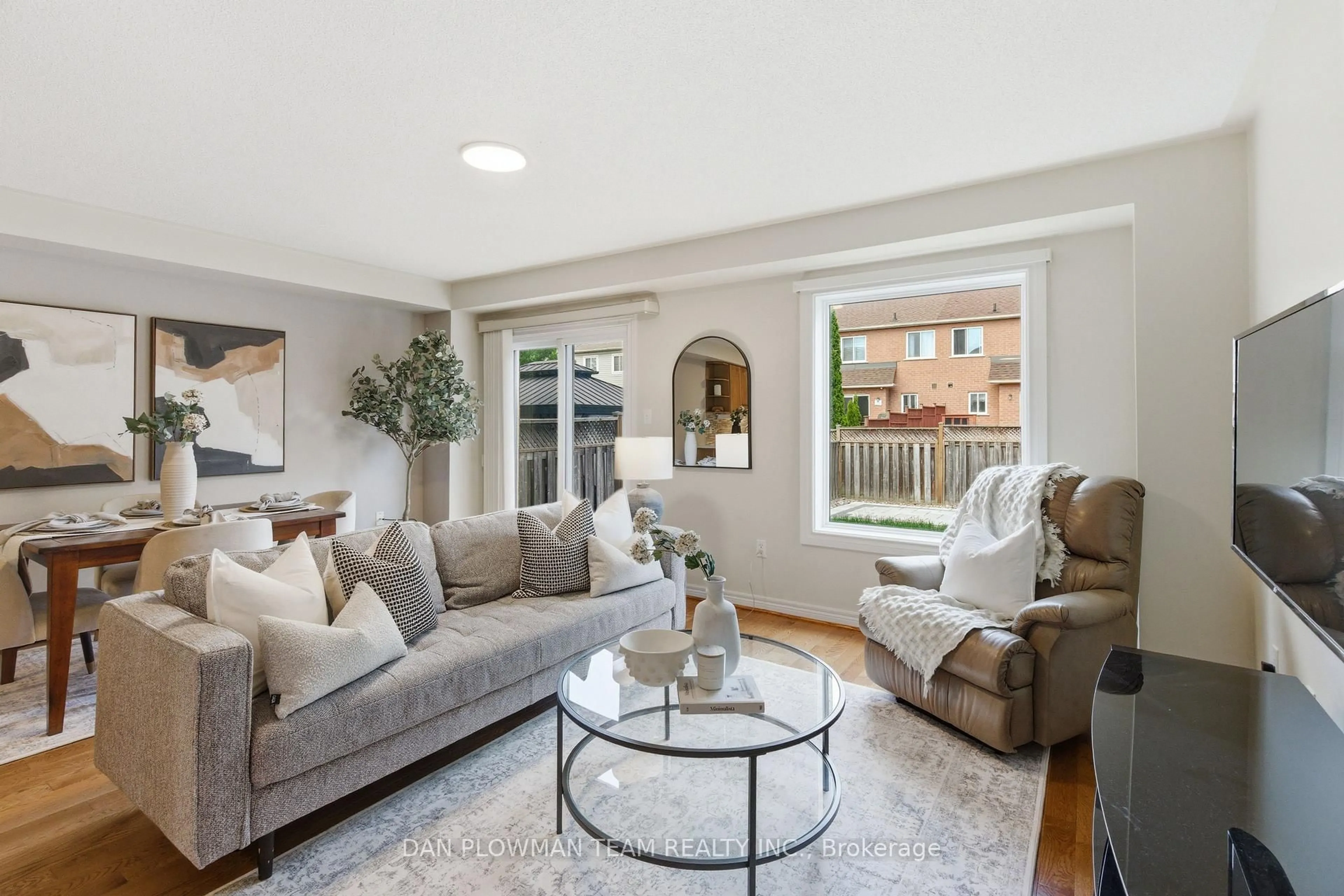 Living room with furniture, unknown for 19 Davidson St, Whitby Ontario L1P 1V9