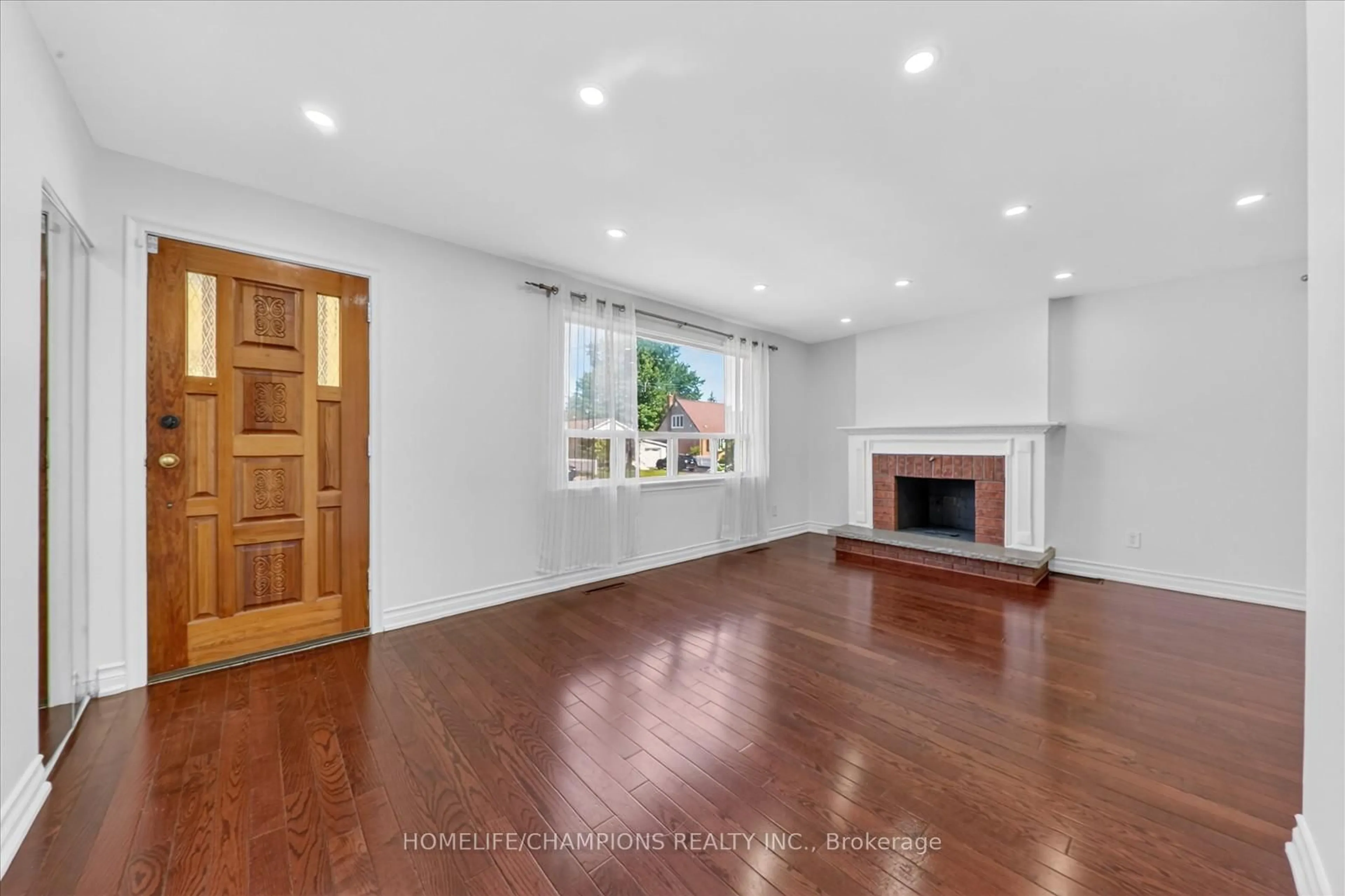 Unknown for 18 Bergen Rd, Toronto Ontario M1P 1R9