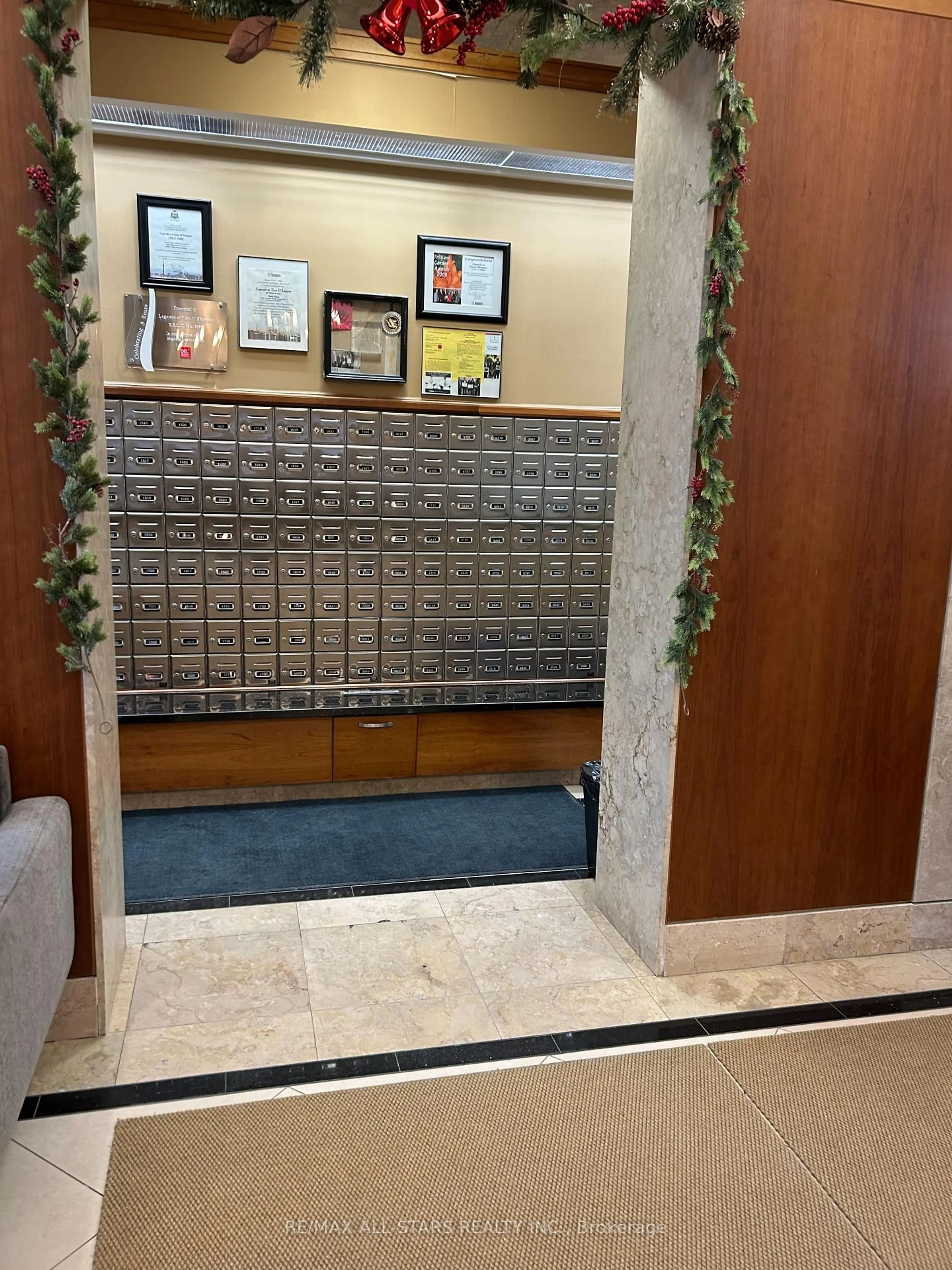 Lobby for 238 Bonis Ave #2025, Toronto Ontario M1T 3W7