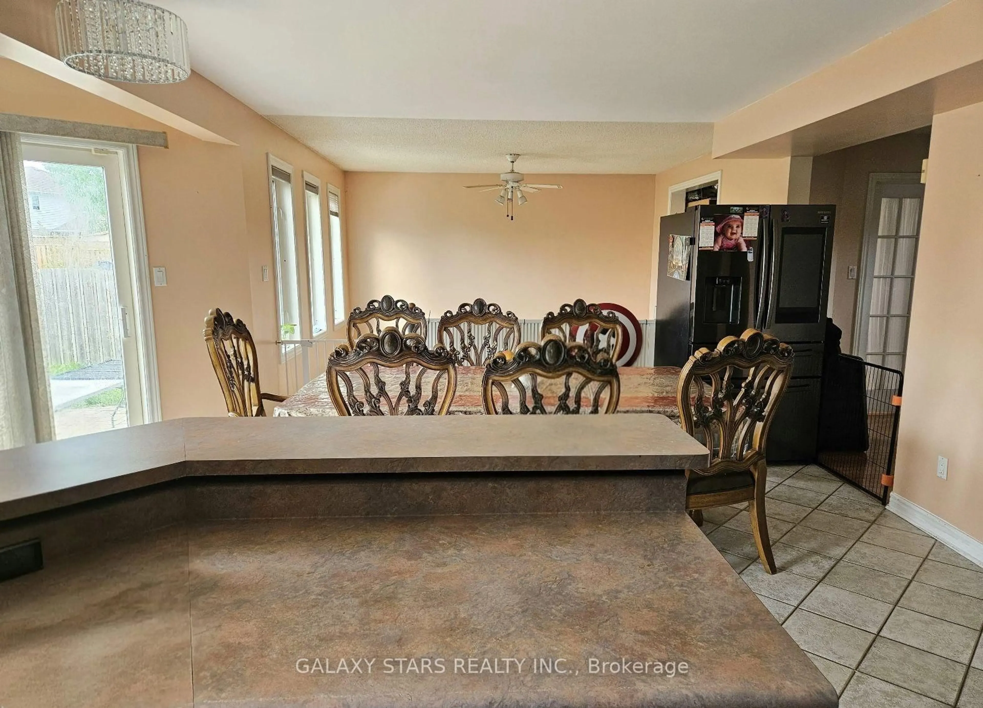 Unknown for 72 Niagara Dr, Oshawa Ontario L1G 8A5