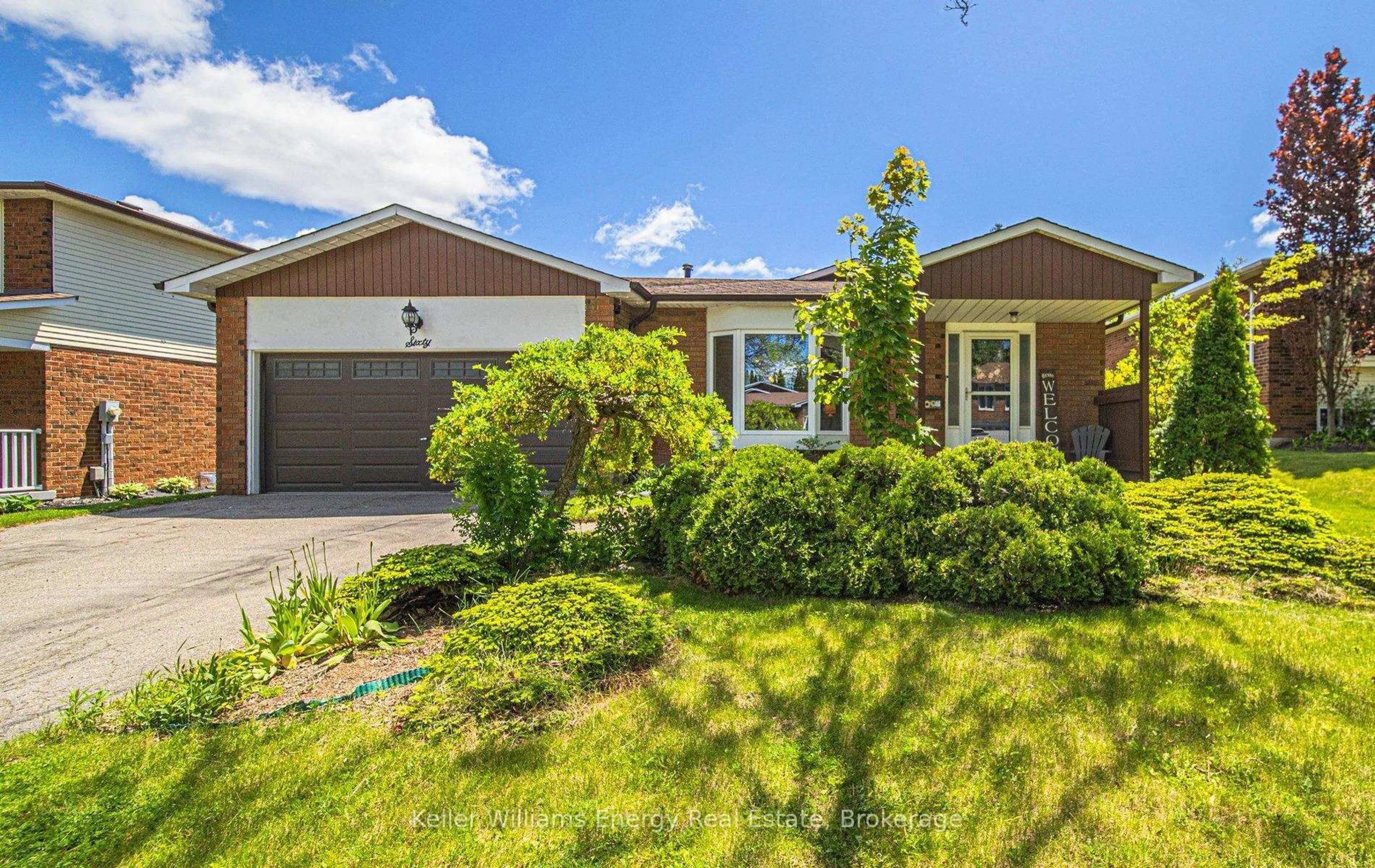 Home with vinyl exterior material, street for 60 Habitant Cres, Whitby Ontario L1P 1E2
