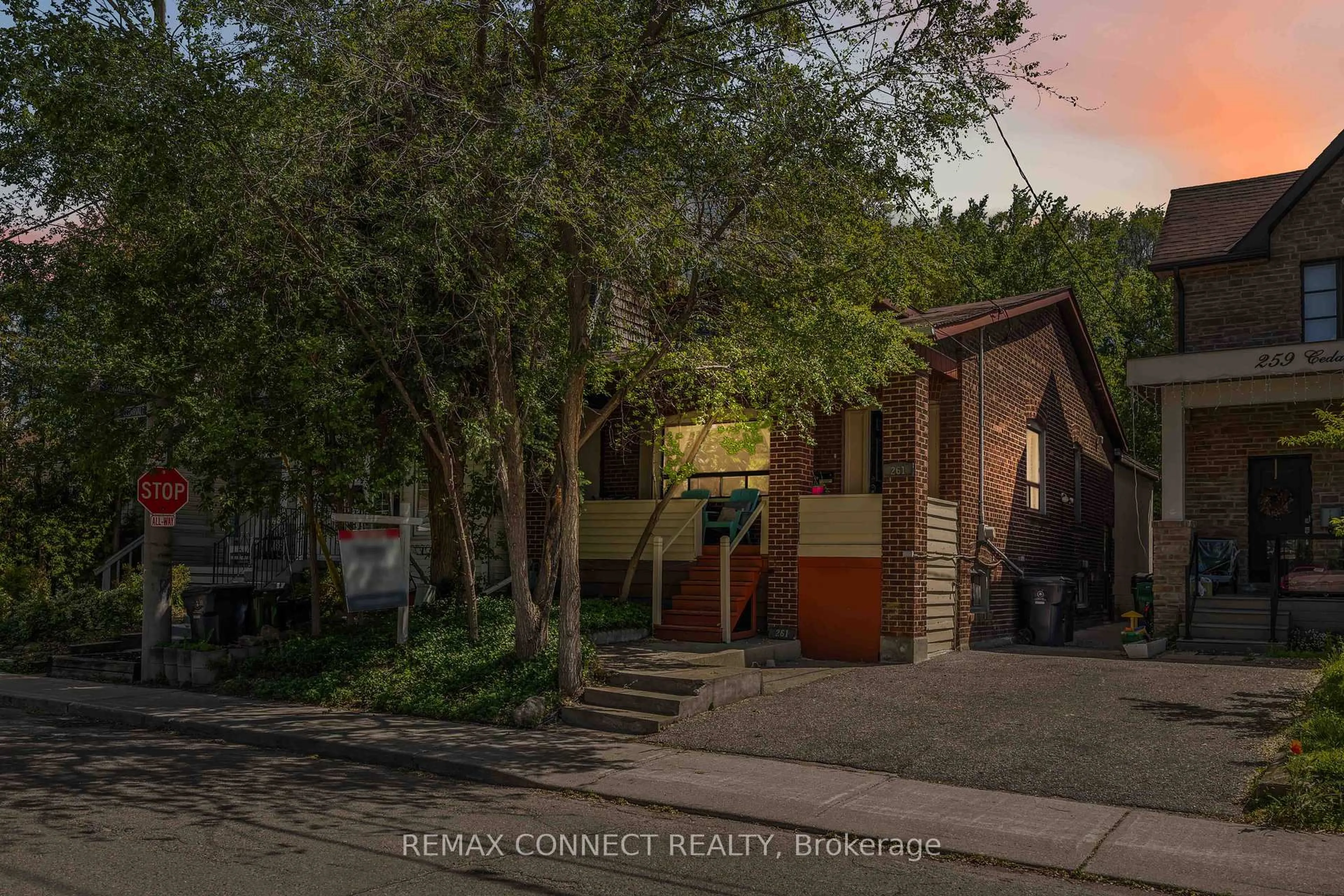 Unknown for 261 Cedarvale Ave, Toronto Ontario M4C 4K3