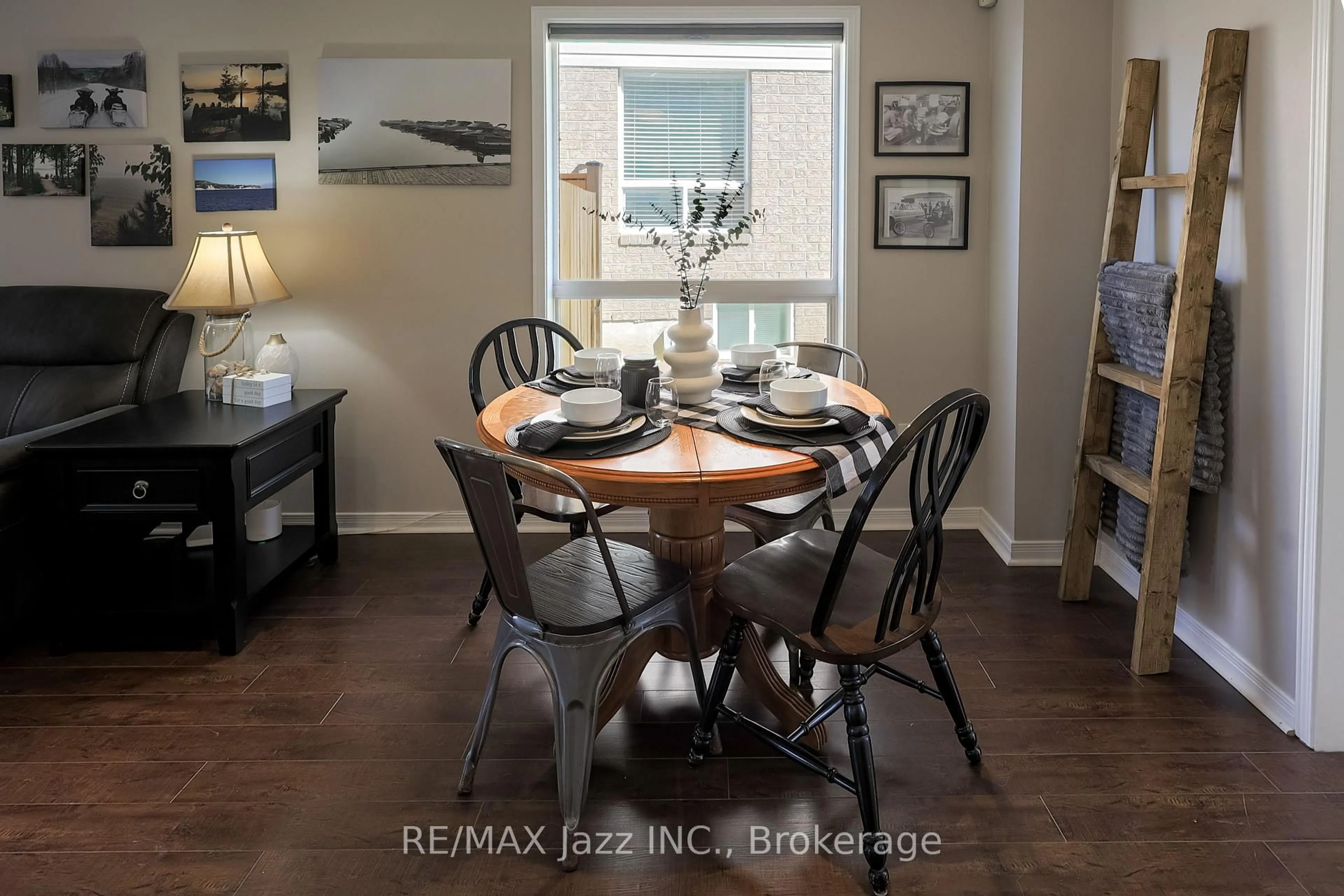 Dining room, unknown for 104 Calwell Dr, Scugog Ontario L9L 1T7