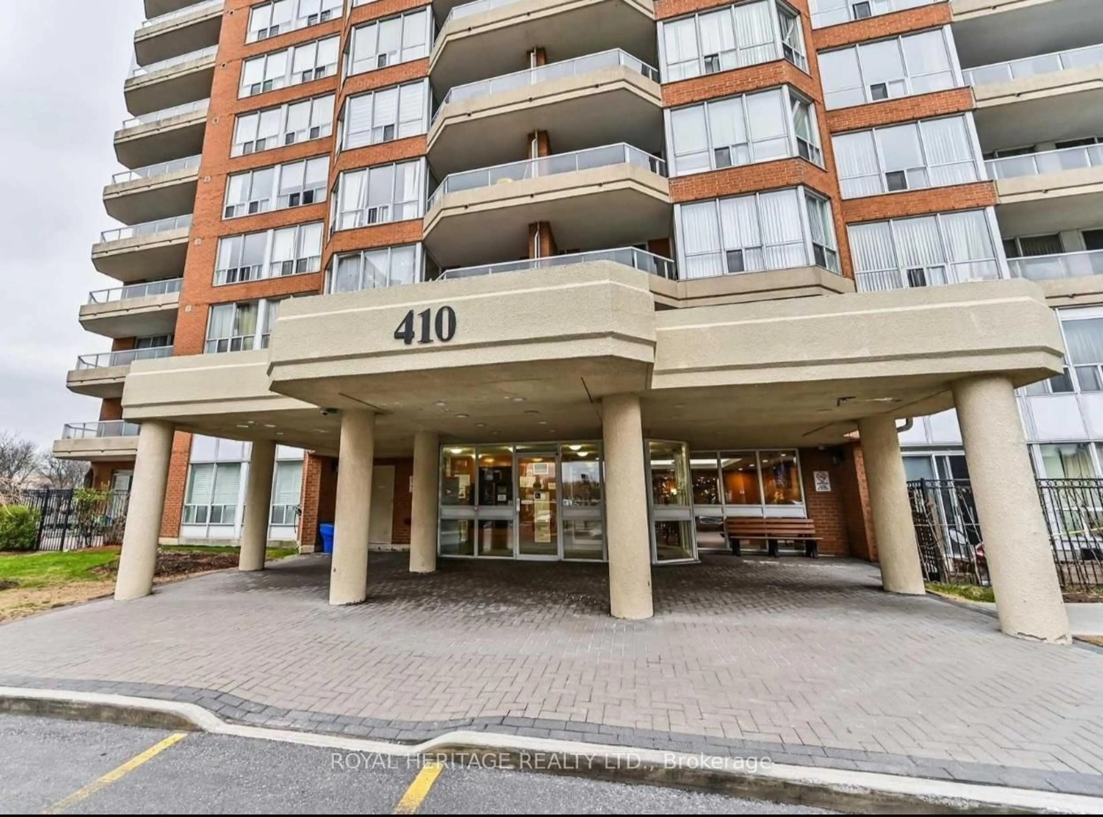 Indoor foyer for 410 malvern Ave #1108, Toronto Ontario M1B 5J5