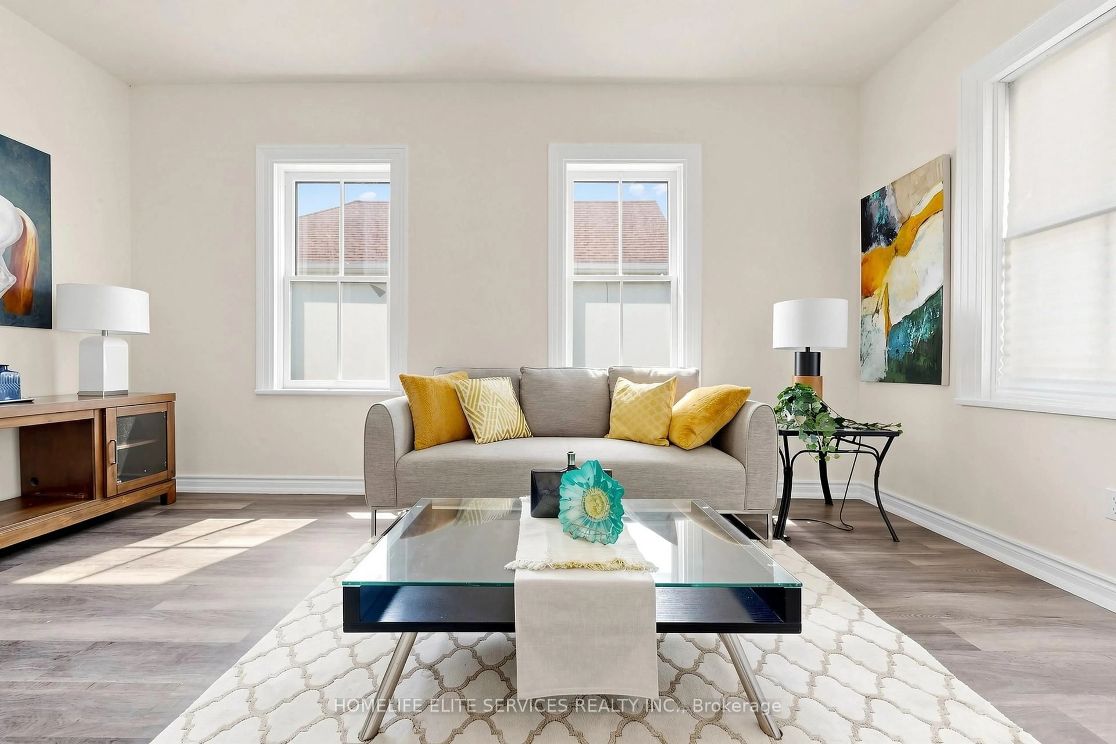 Living room with furniture, unknown for 223 Bloor St, Oshawa Ontario L1H 3M3