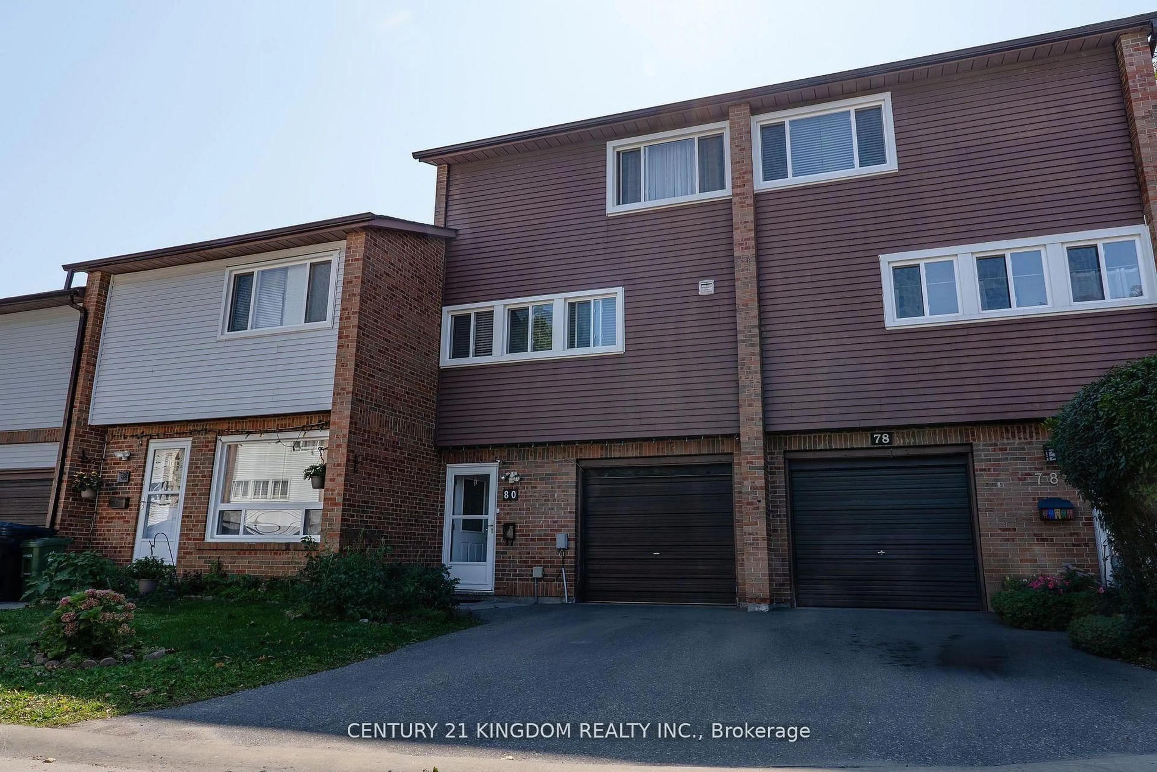A pic from outside/outdoor area/front of a property/back of a property/a pic from drone, street for 30 Wingarden Crt #80, Toronto Ontario M1B 2K2