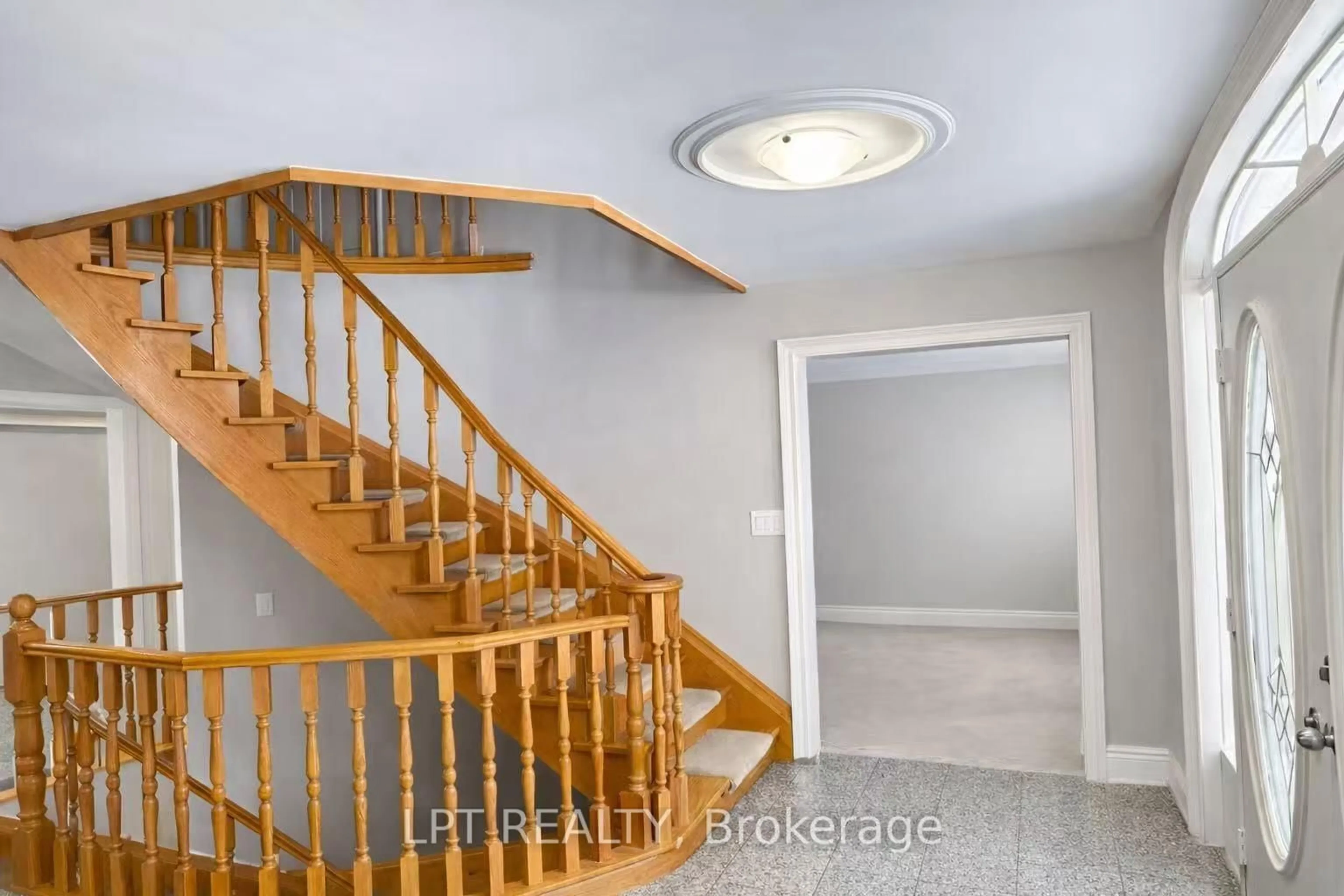 Unknown for 5575 Halls Rd, Whitby Ontario L1M 1S5