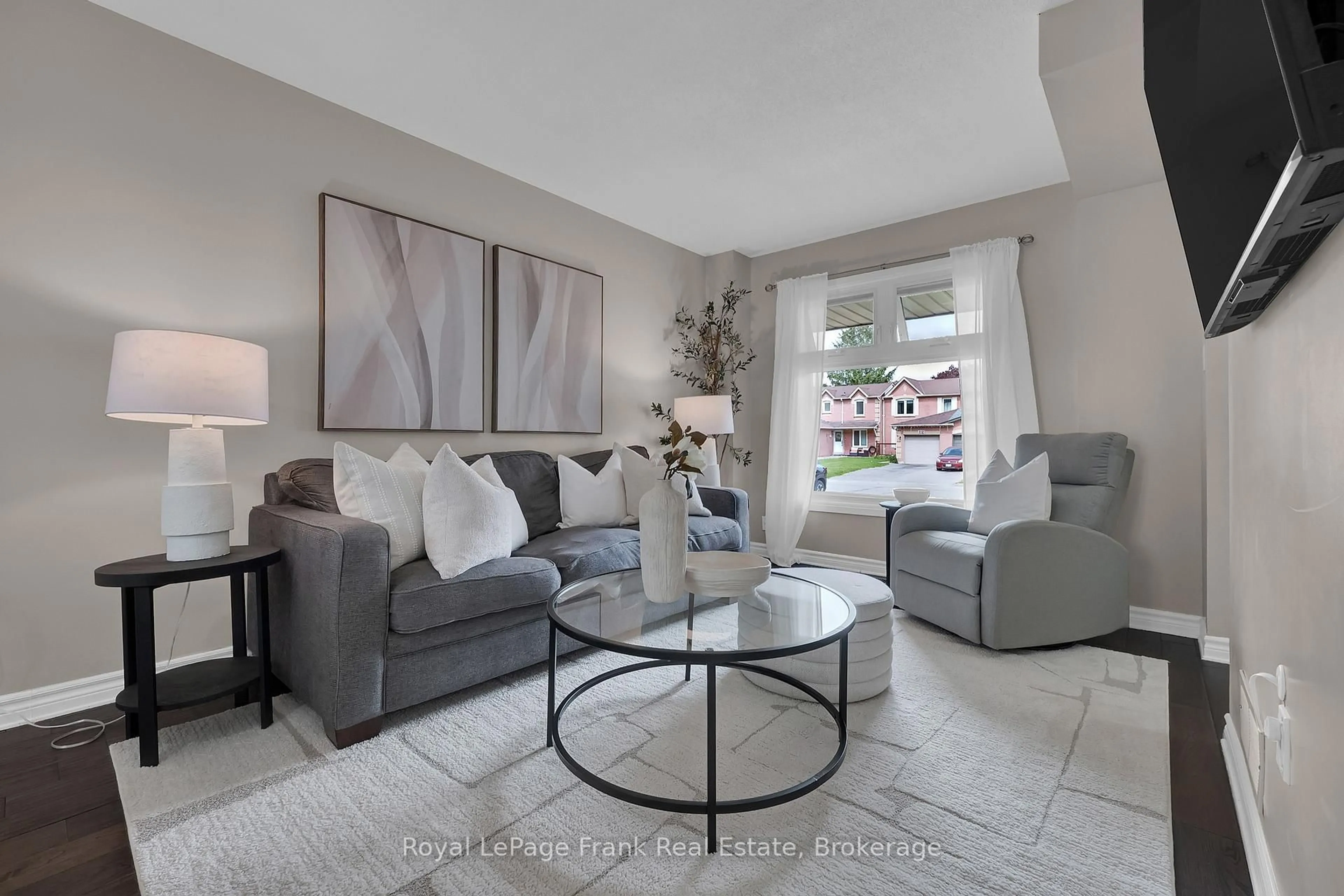 Living room with furniture, unknown for 107 Yorkville Dr, Clarington Ontario L1E 2A6