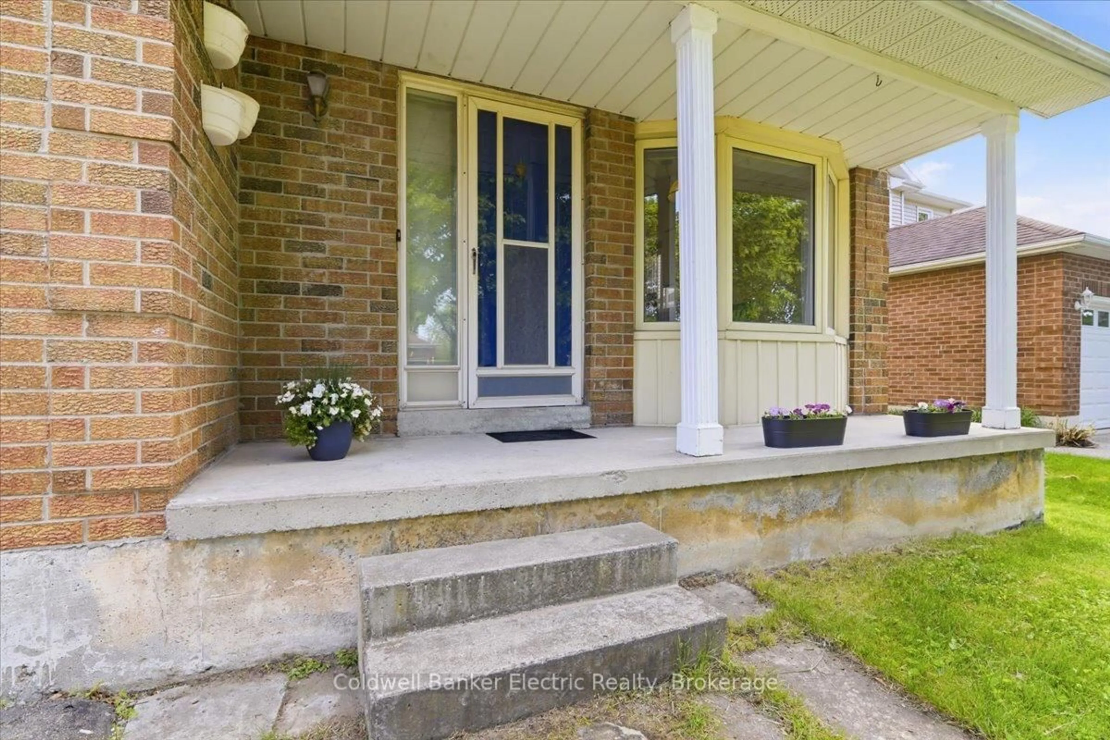 Unknown for 3 Walbridge Crt, Clarington Ontario L1C 4B7