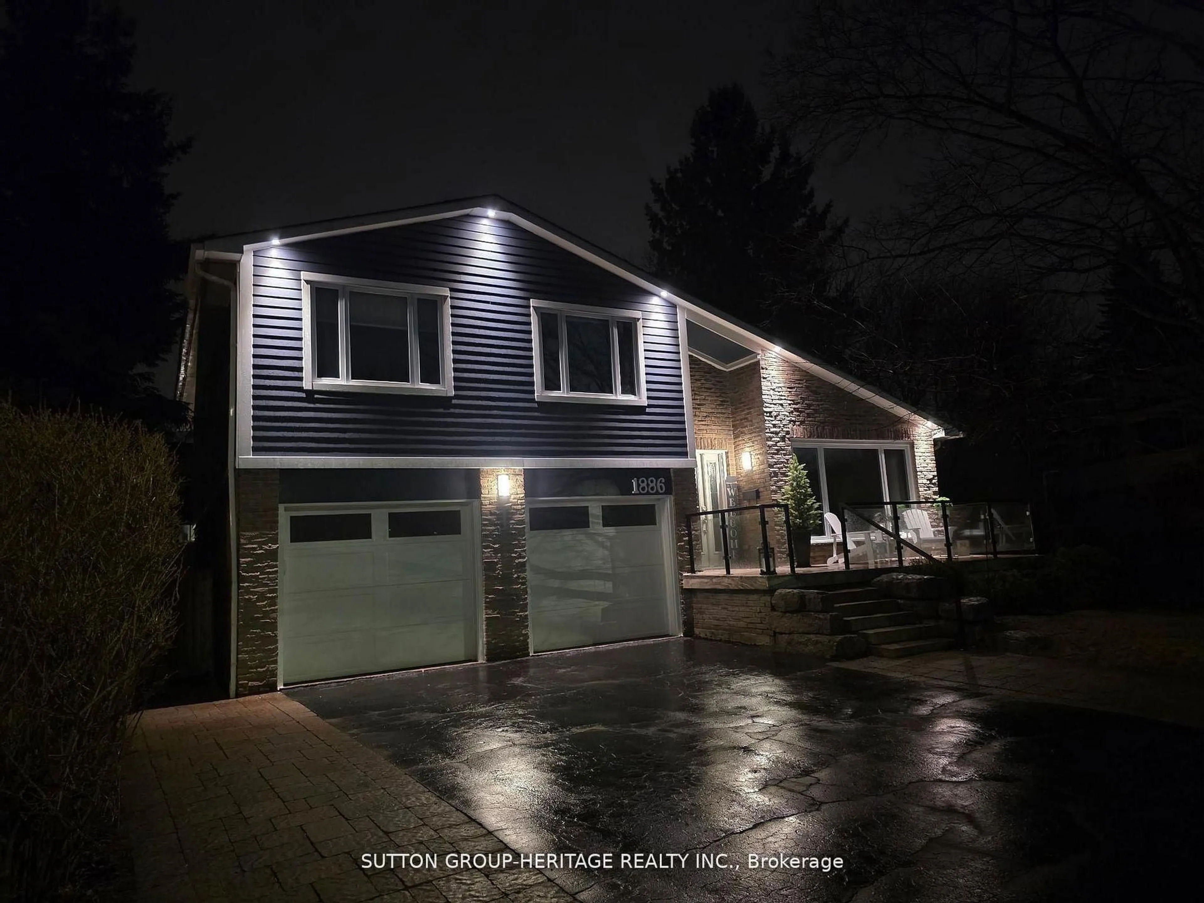 Home with vinyl exterior material, street for 1886 Malden Cres, Pickering Ontario L1V 3G4