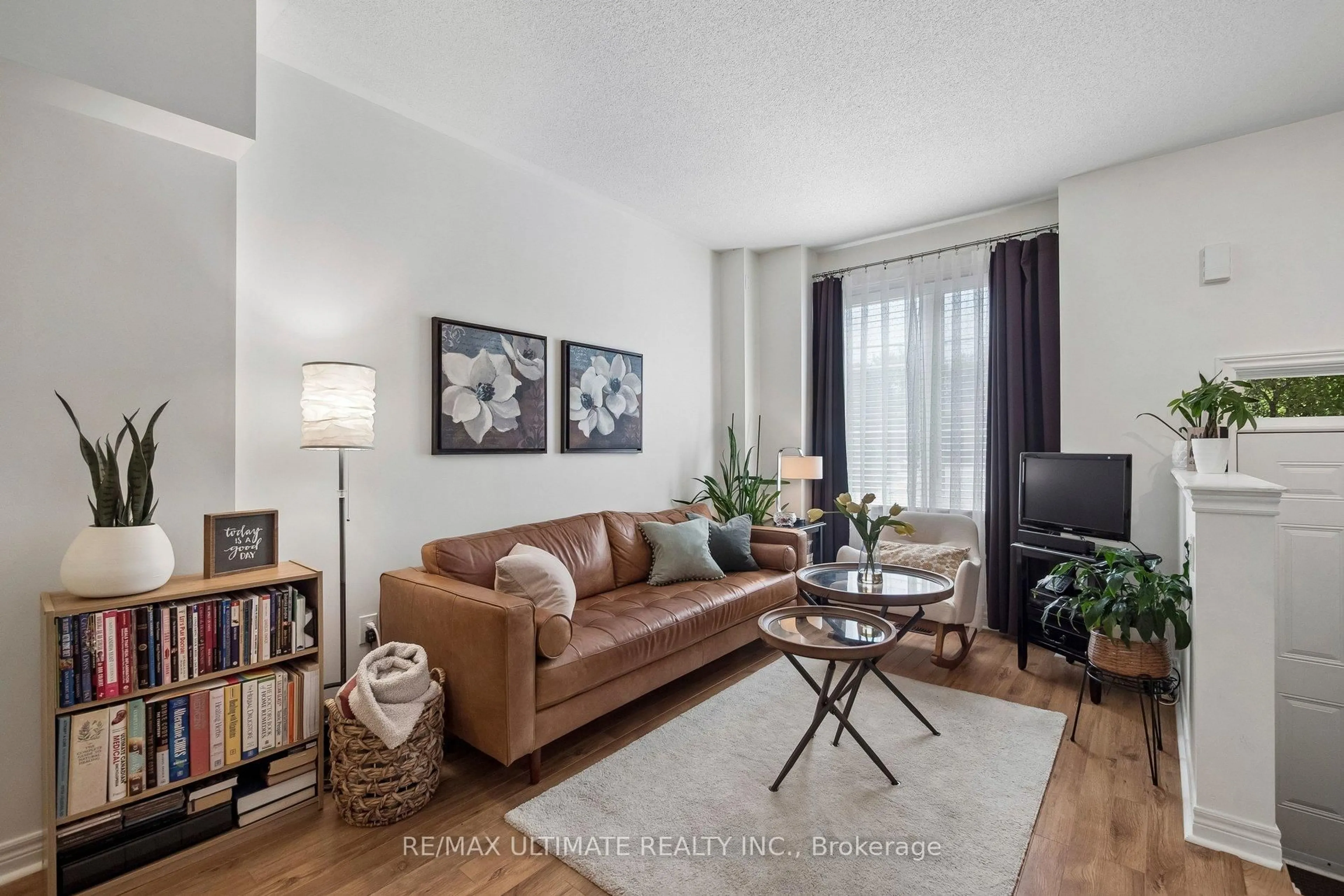 Living room with furniture, unknown for 171A Galloway Rd, Toronto Ontario M1E 0B1