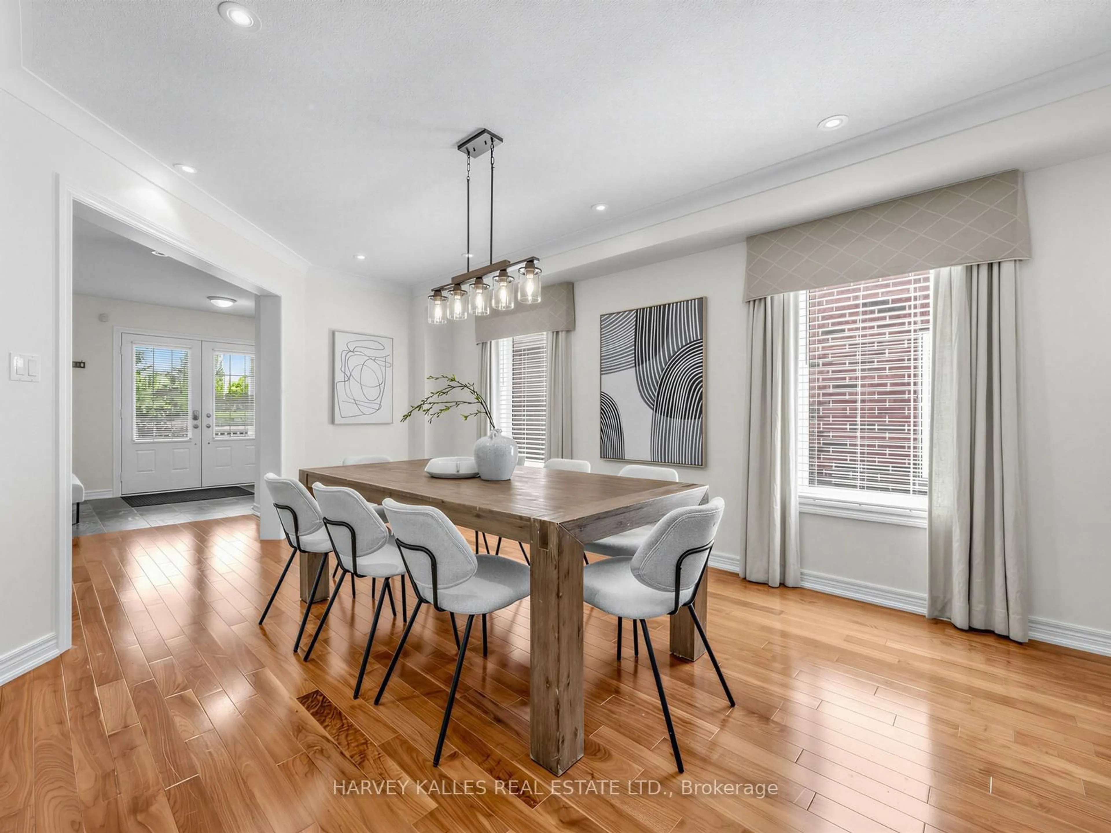Dining room, wood/laminate floor for 1636 Glenbourne Dr, Oshawa Ontario L1K 0G2