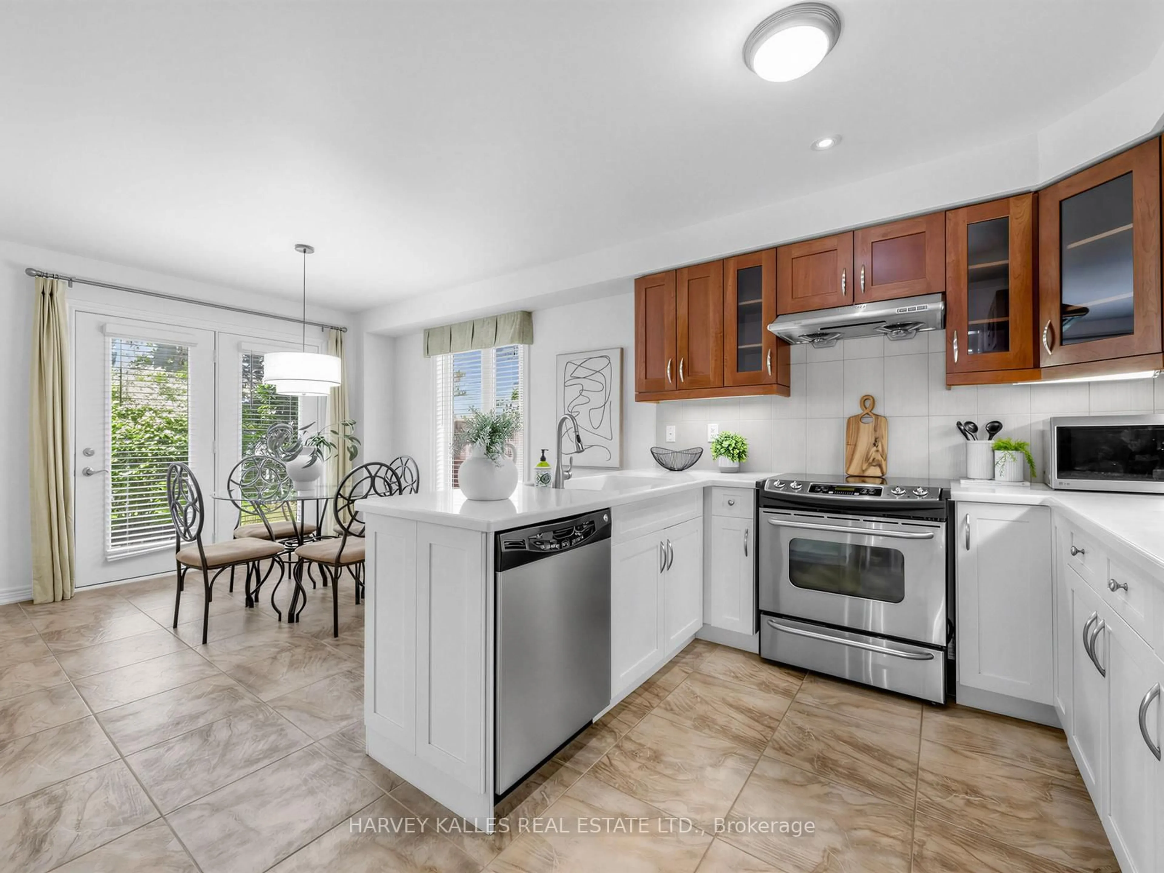 Open concept kitchen, ceramic/tile floor for 1636 Glenbourne Dr, Oshawa Ontario L1K 0G2